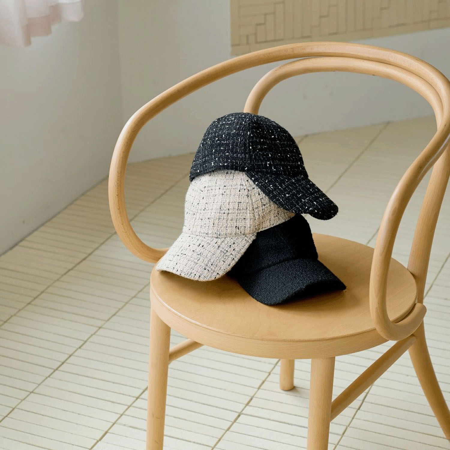 クラシカルな大人のツイードキャップ - 画像3