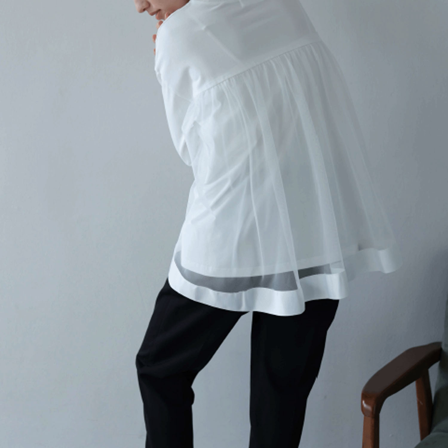 HERENCIA バックチュールプルオーバー