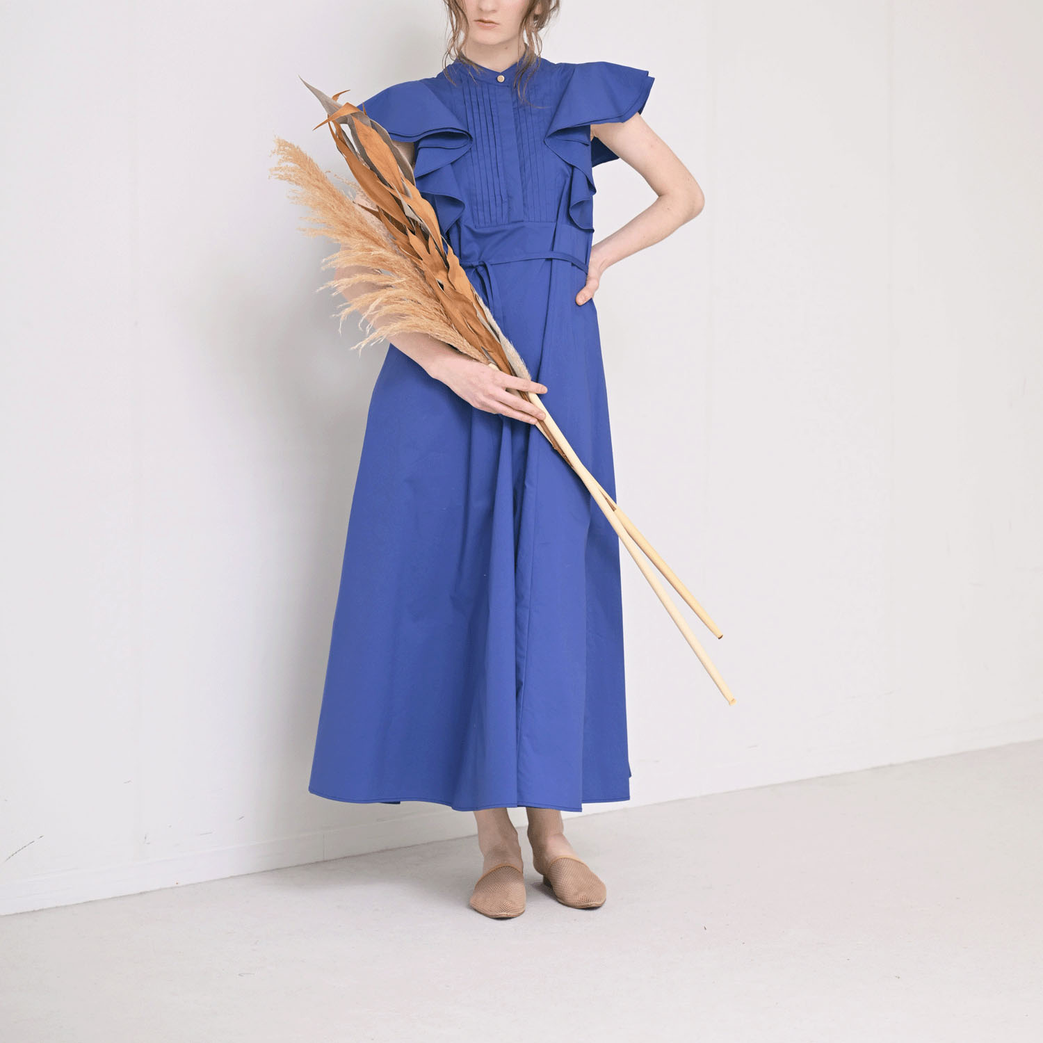 HERENCIA 肩フリルワンピース - 画像1