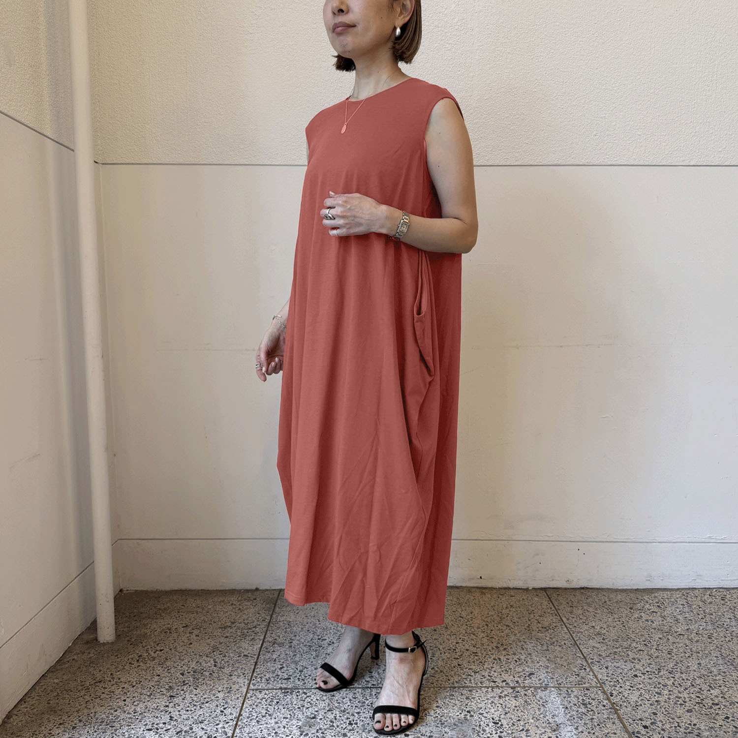 ハルズアミ コクーンカットワンピース