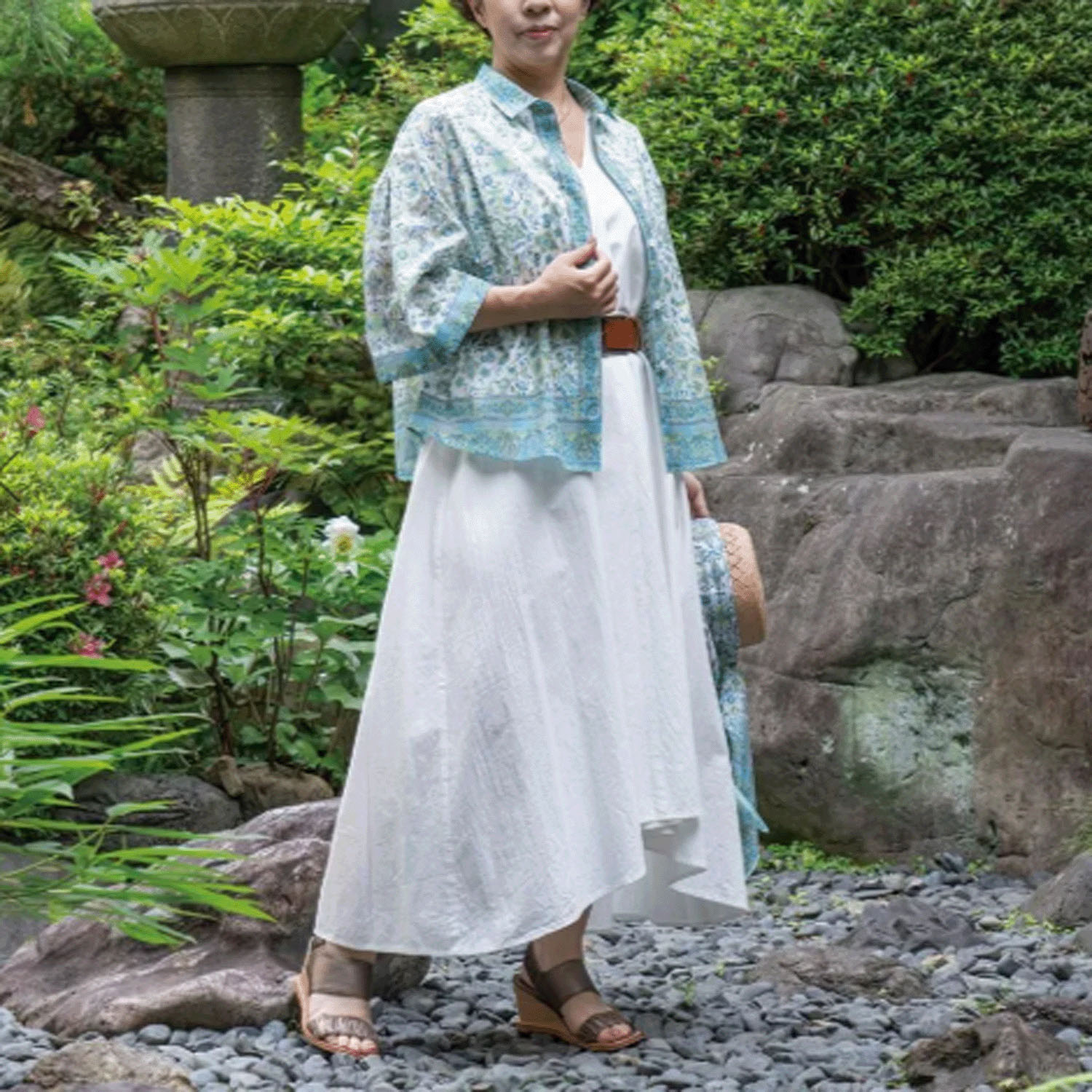 【ETONET限定】シルクロード 袖山タックシャツブラウス コンスタンティノープル - 画像1