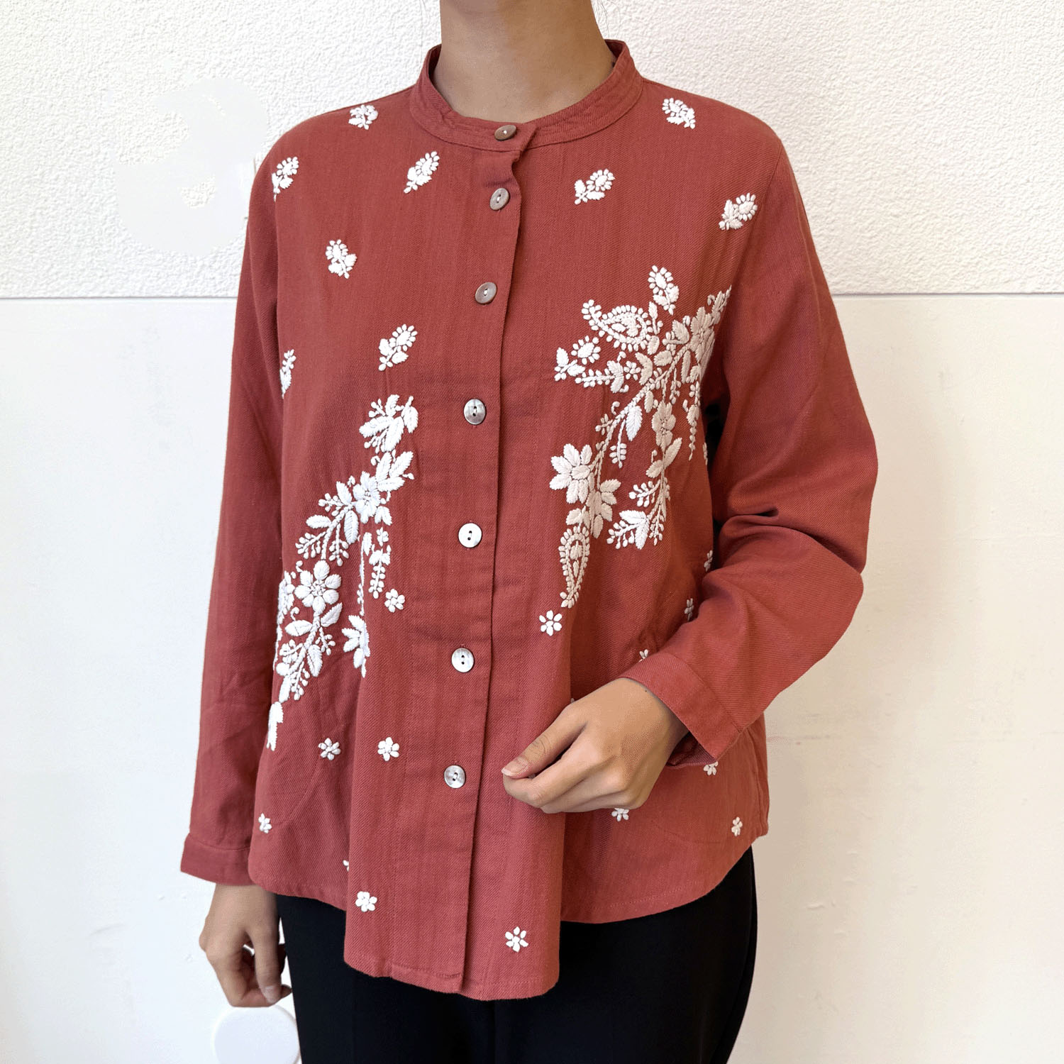 インディゴ 手刺繍ブラウス - 画像4