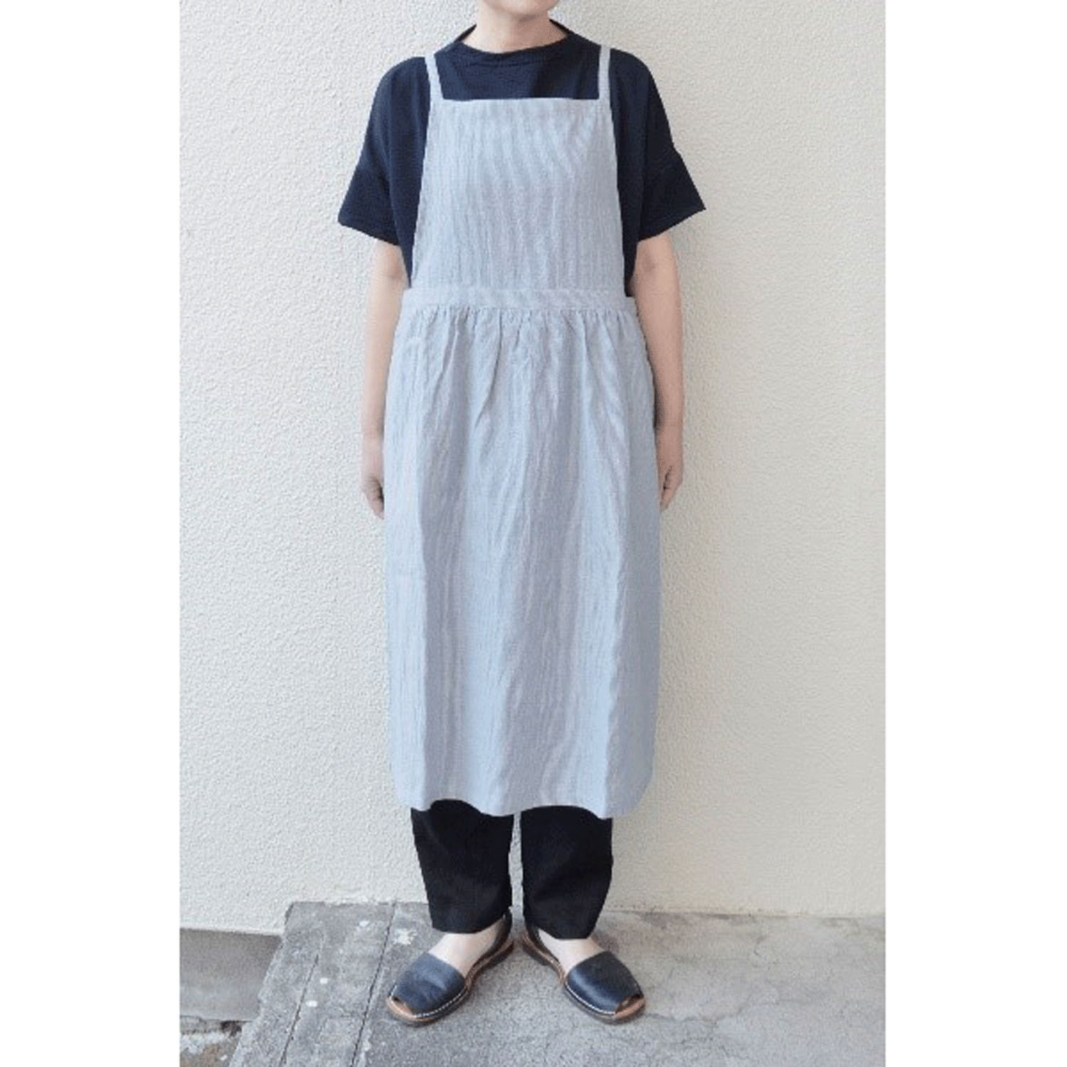 【ETONET限定】homeworking 綿麻ダンガリーギャザークロスエプロン