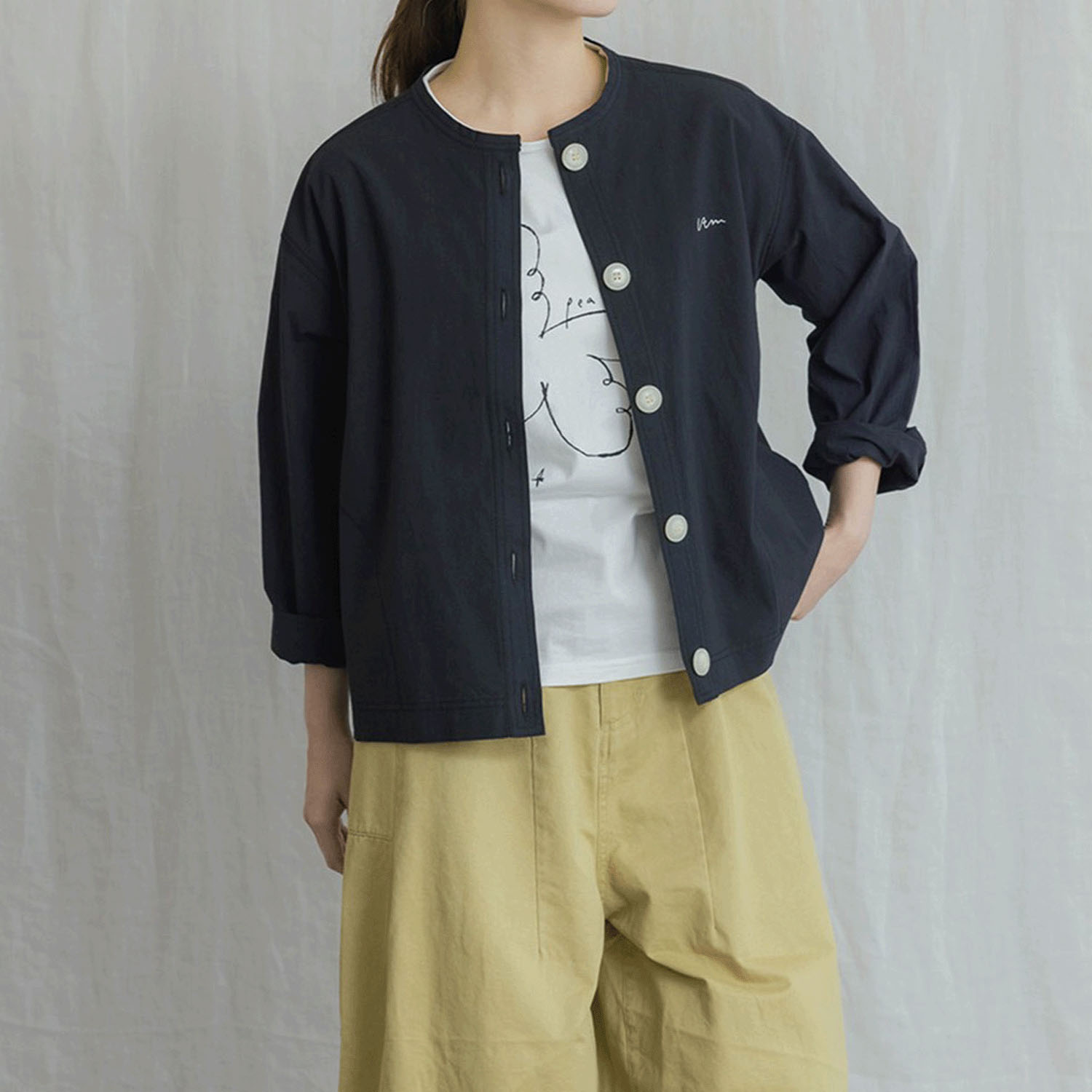 【新ブランド】VAMU ノーカラーシャツブルゾン - 画像1