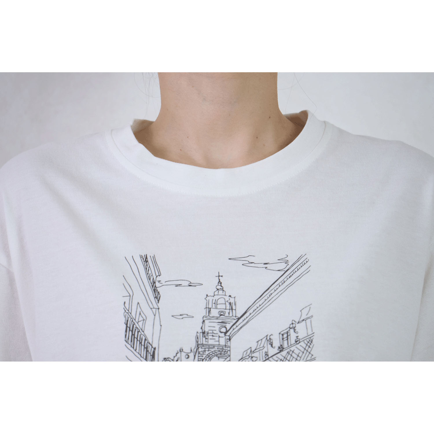 le ciel de demain ソフト天竺街並みイラストTシャツ - 画像3
