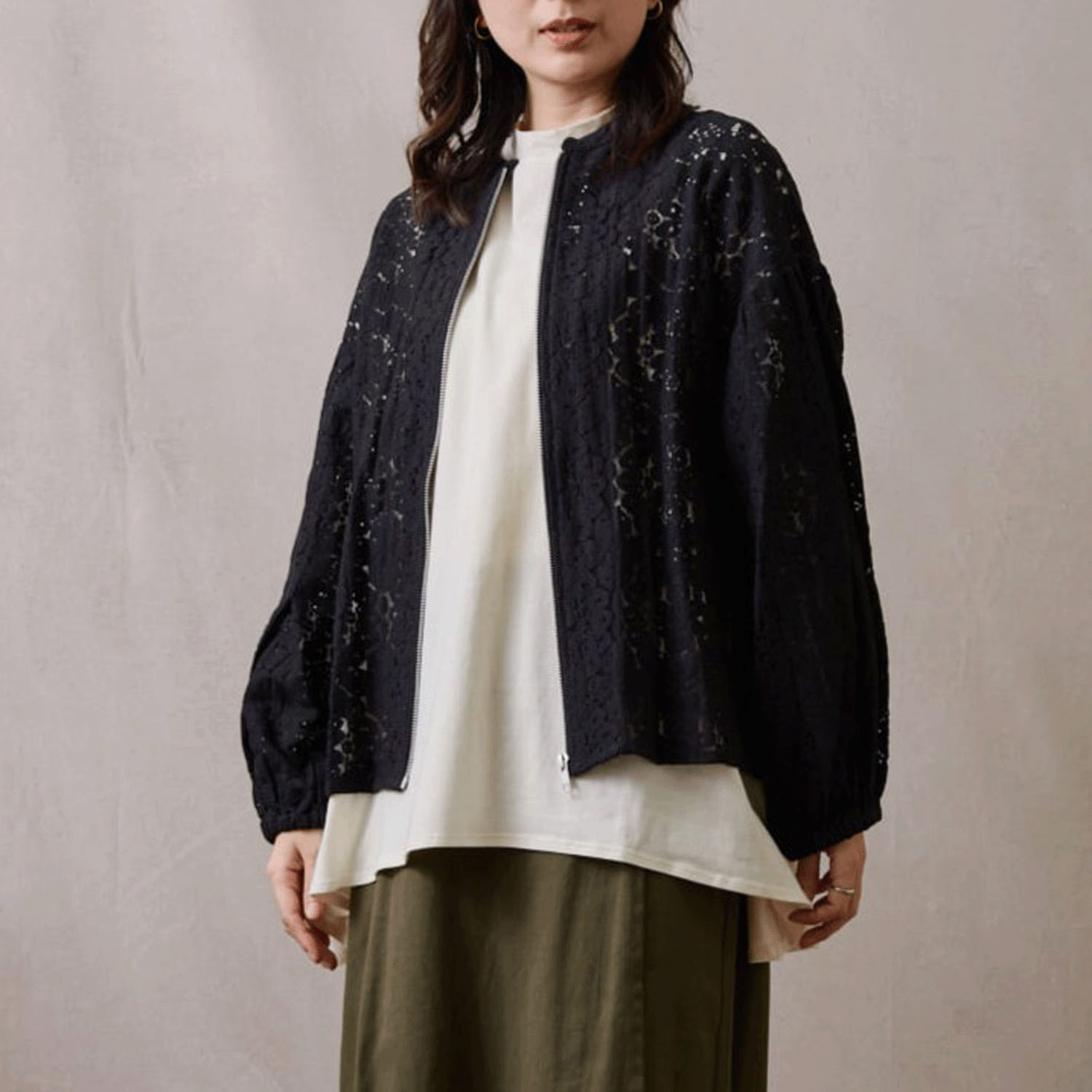 【Insta Live】teMite ボリューム袖ブルゾン - 画像1