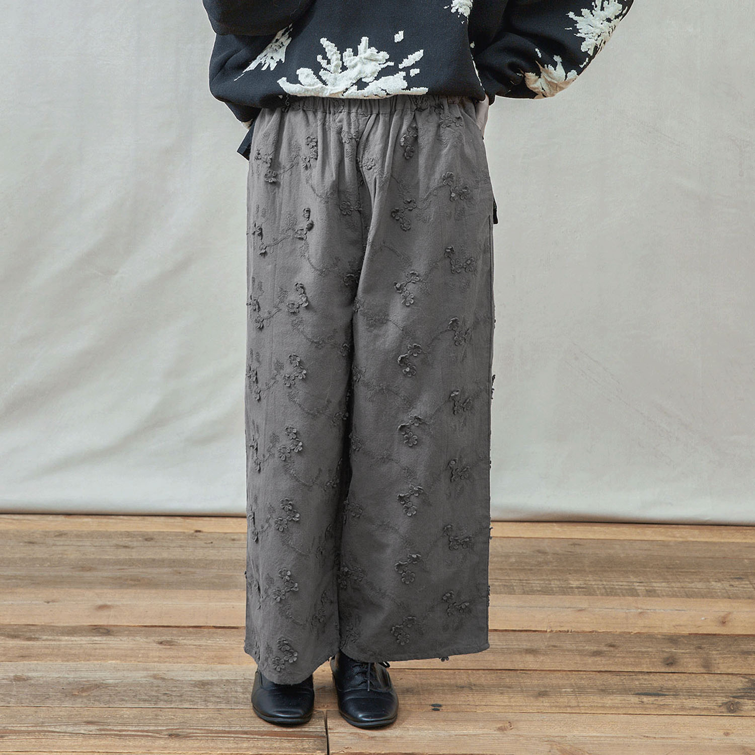 teMite 立体刺繍ワイドパンツ - 画像2