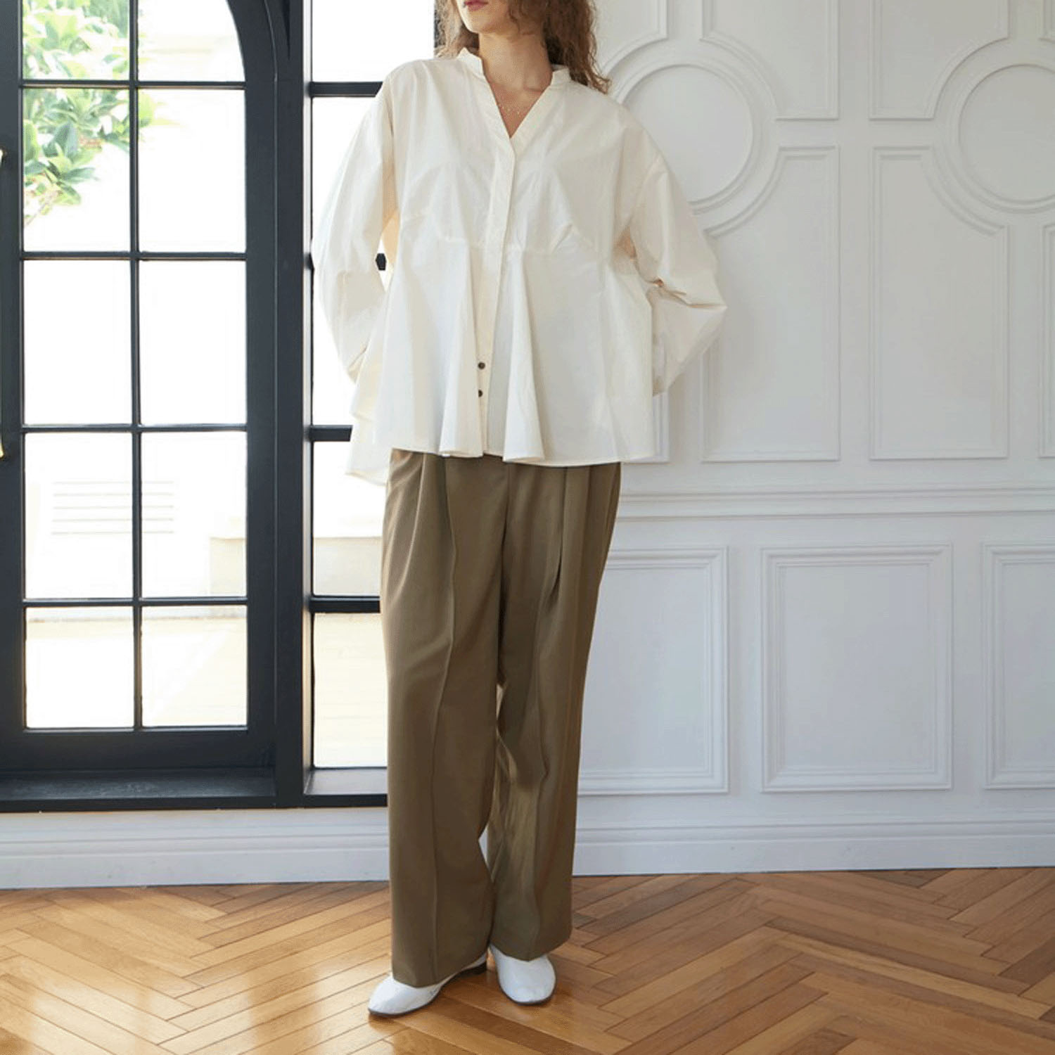 Brown＆Street Vネックペプラムシャツ - 画像11