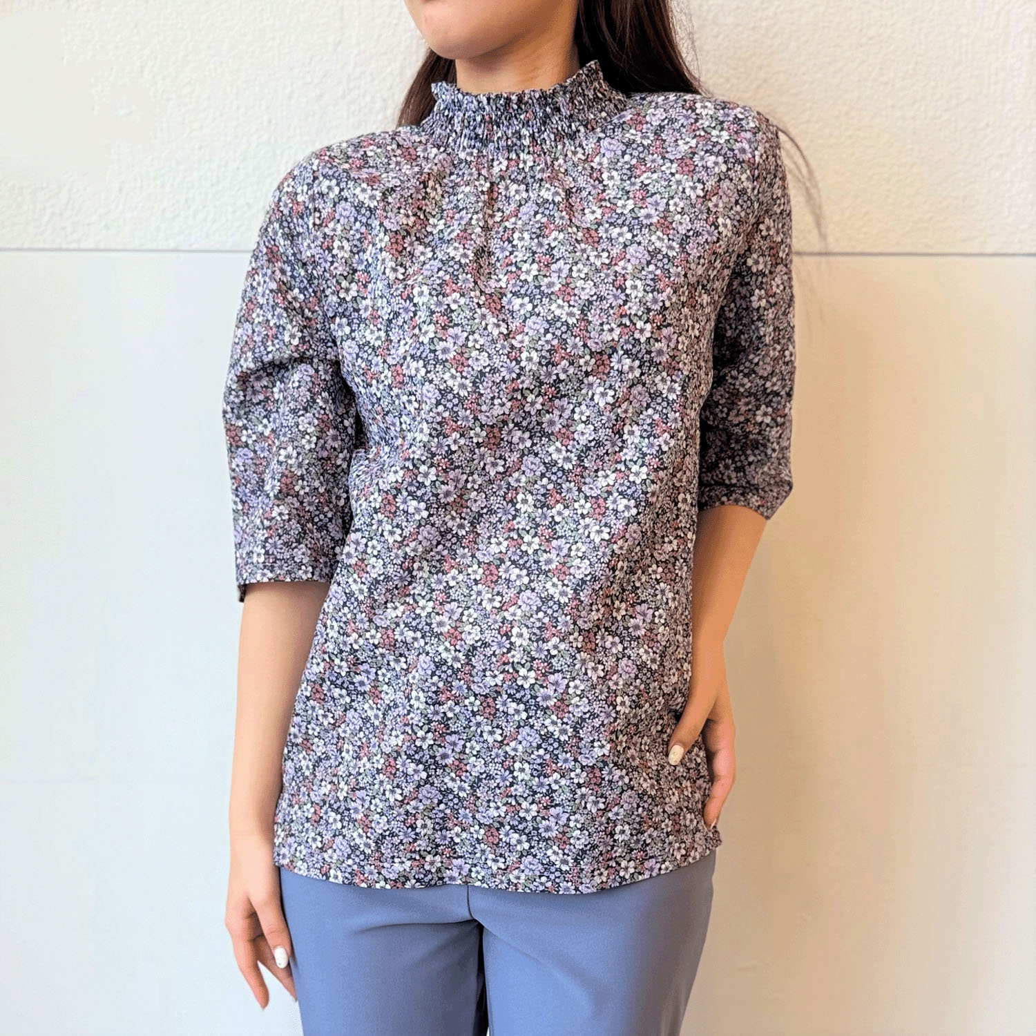 衿シャーリング花柄プルオーバー - 画像7