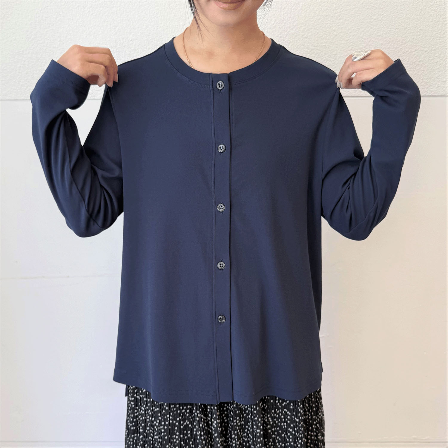 クルーネックカーディガン - 画像1