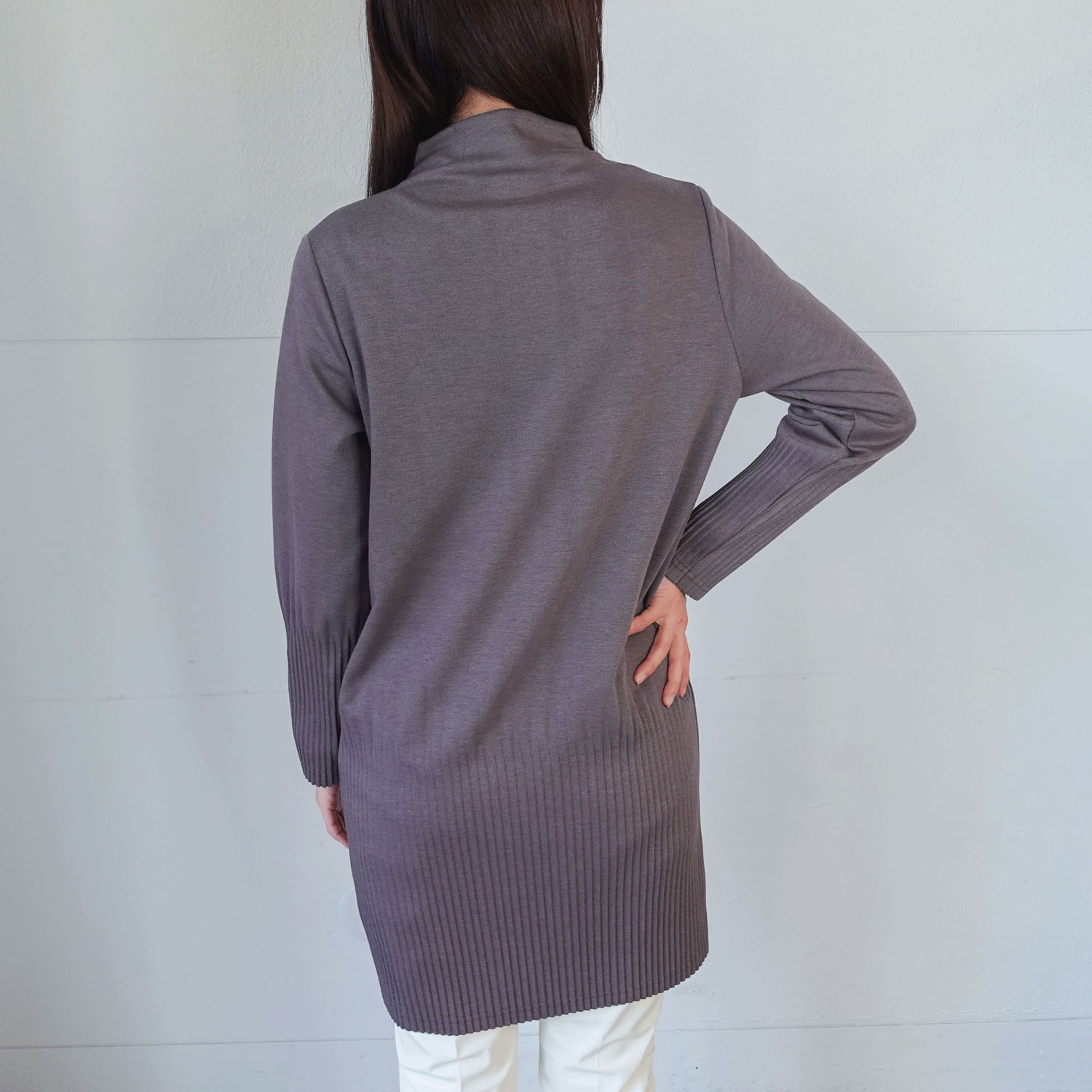 裾プリーツボトルネックチュニック - 画像10