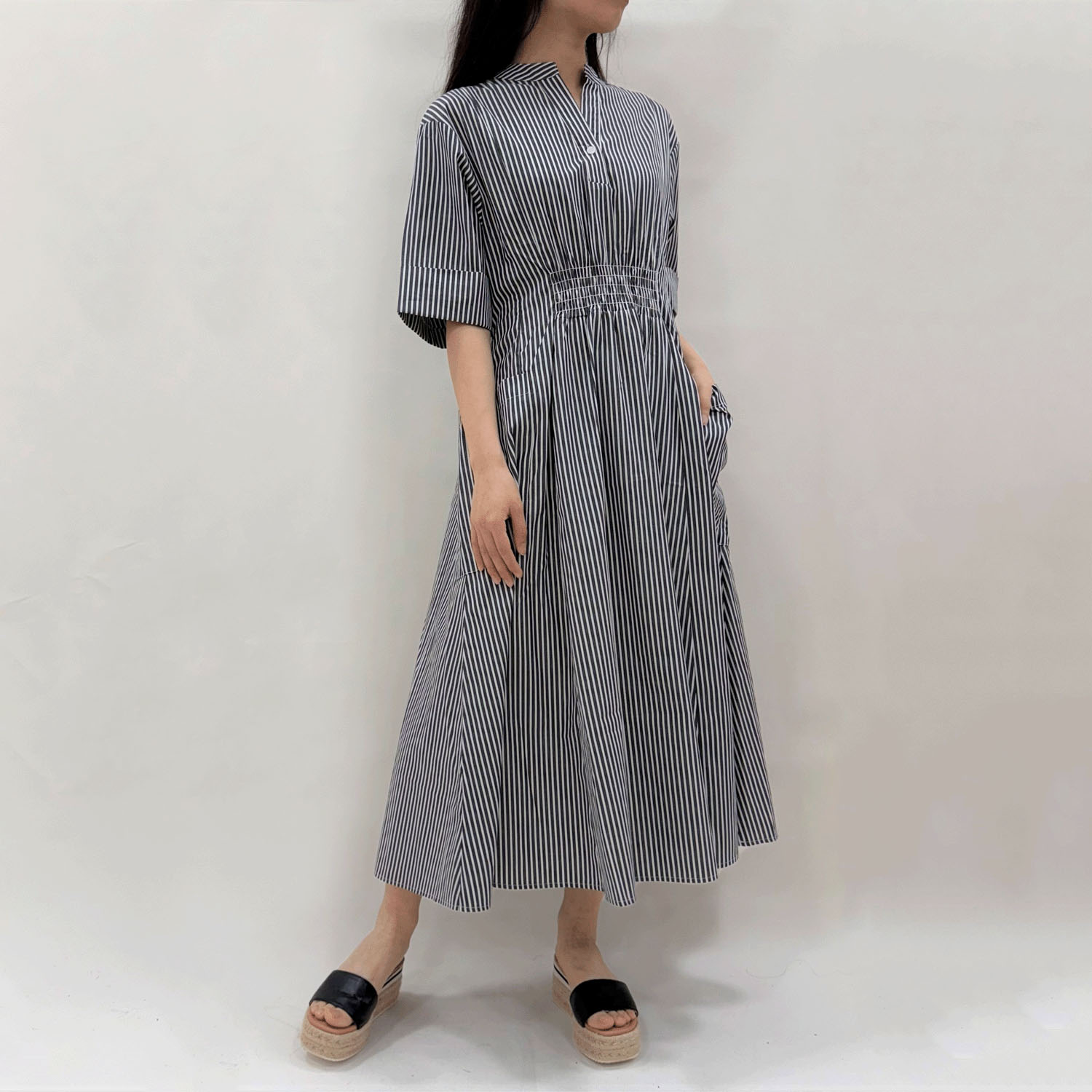 前後ウエストスモッグワンピース