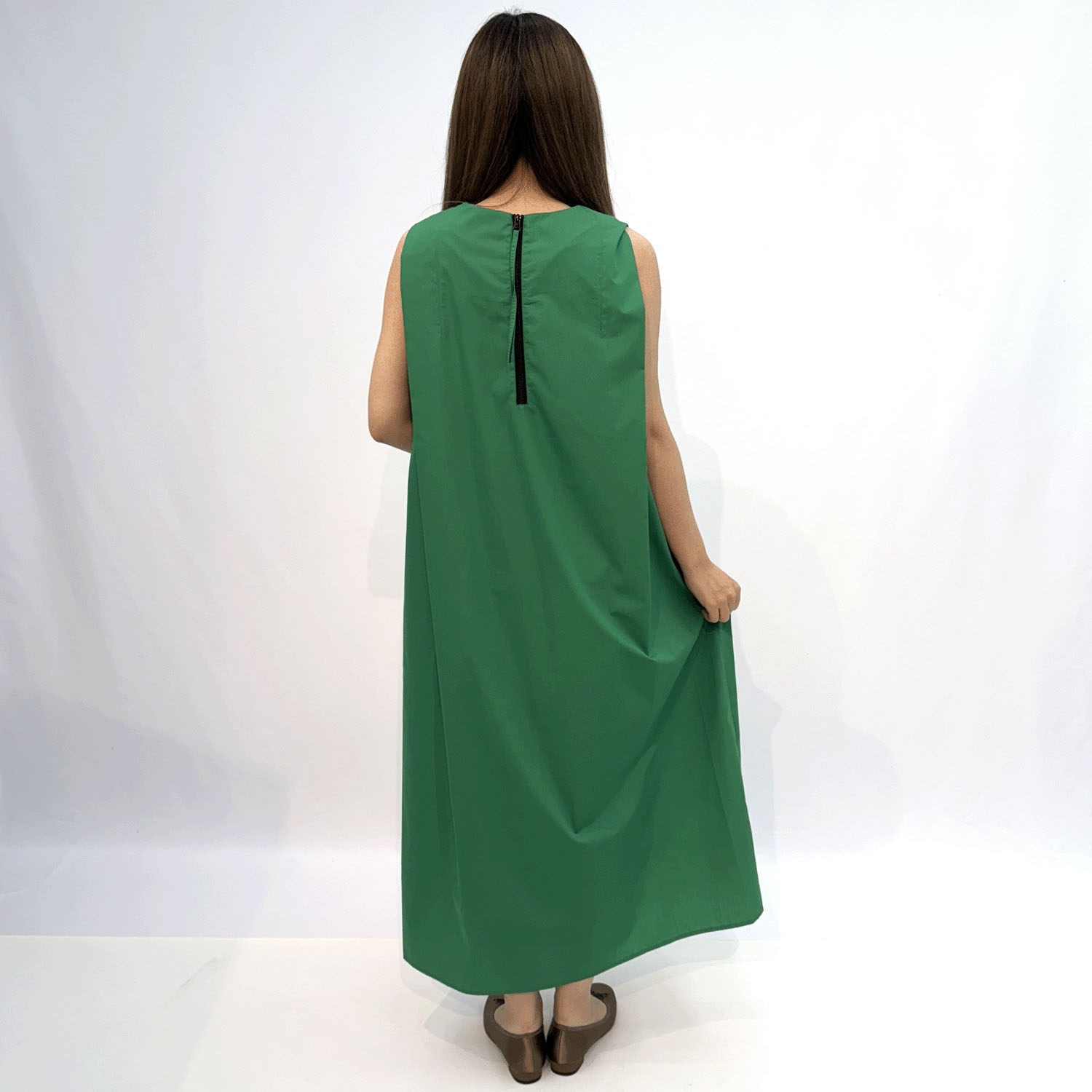 バックZIPショルダータックワンピース - 画像11