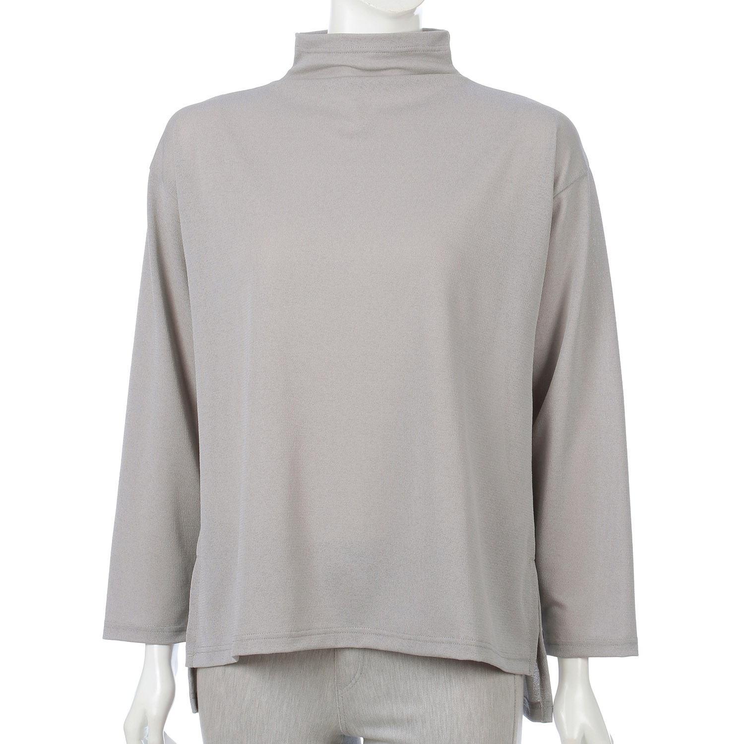 ボトルネックプルオーバー