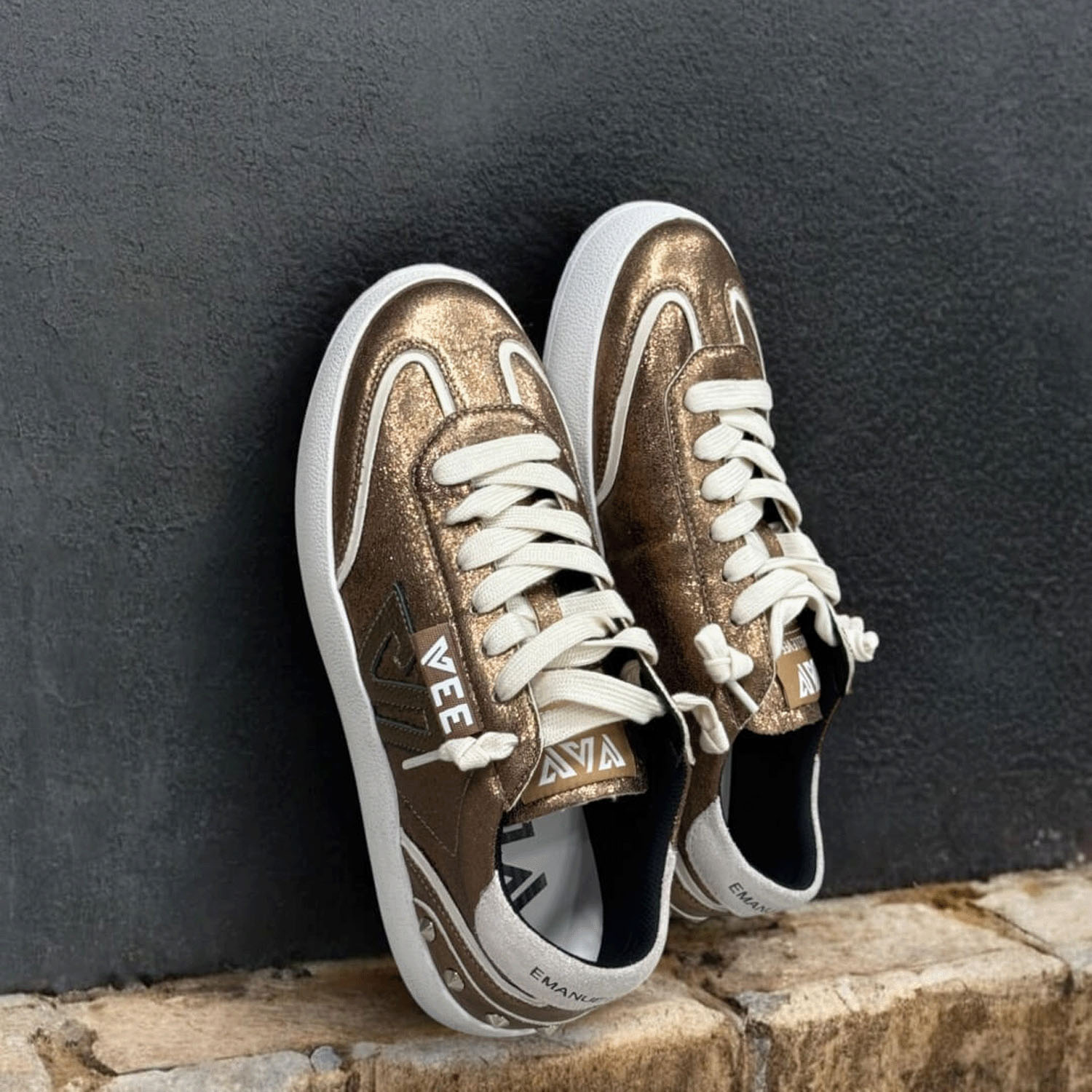 【イタリア発スニーカーブランド】EMANUELLE VEE メタリックロースニーカー 50032 - 画像2