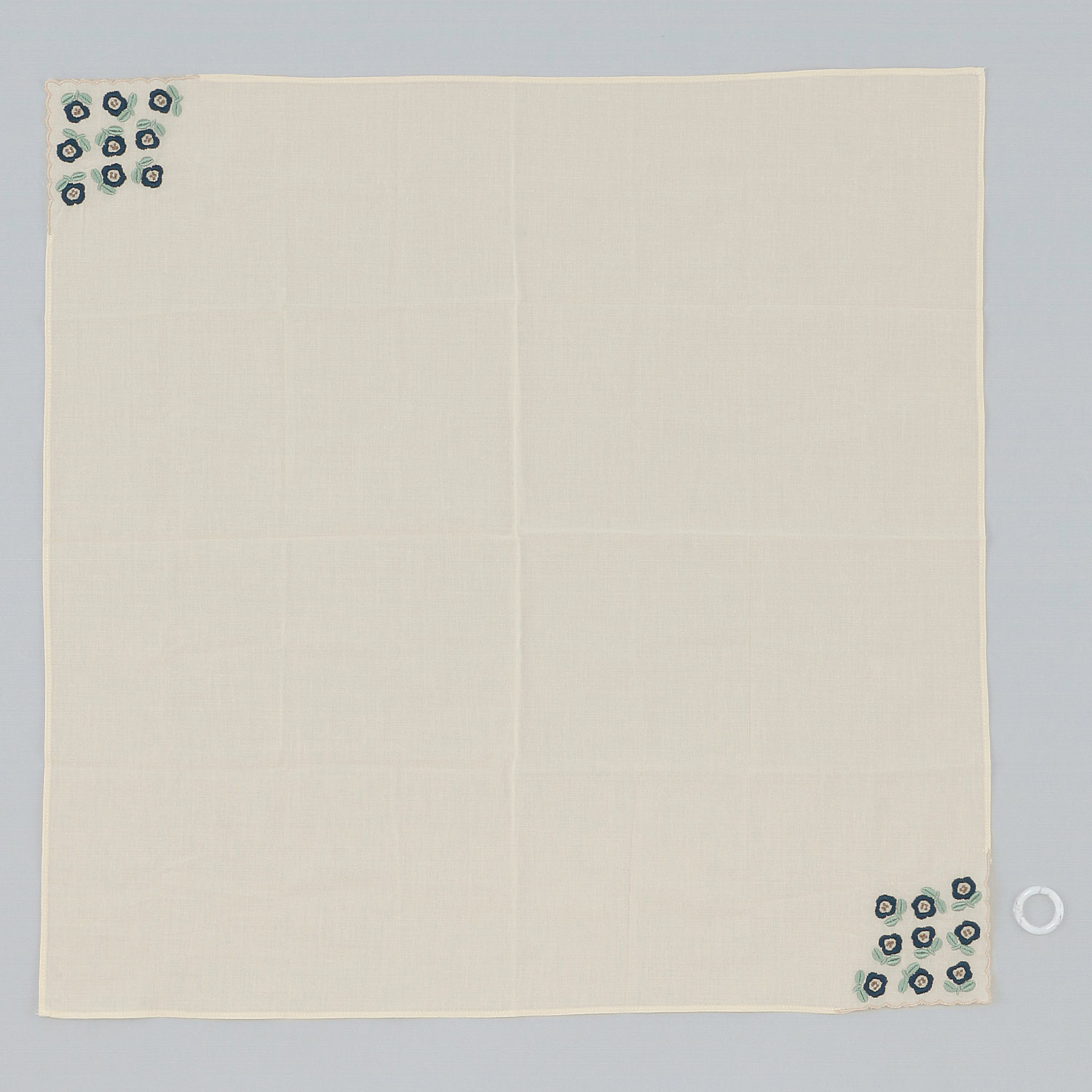 ポーチ付刺繍リングスカーフ 北欧マルチ柄 - 画像4