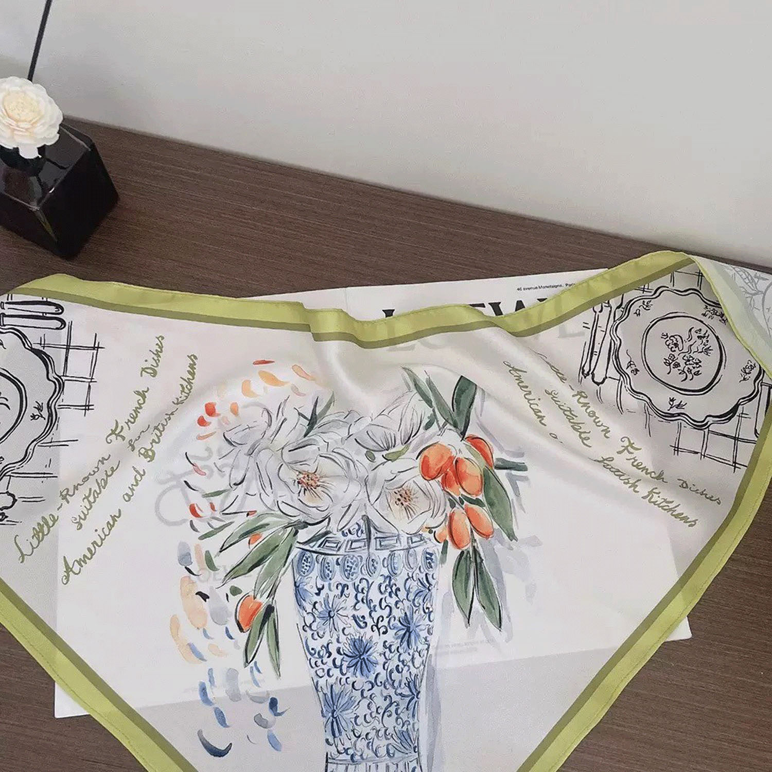 三角ポリエステルスカーフ