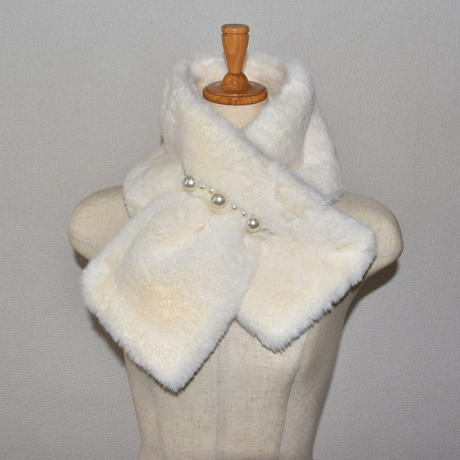 パールビジューファーティペット - 画像8