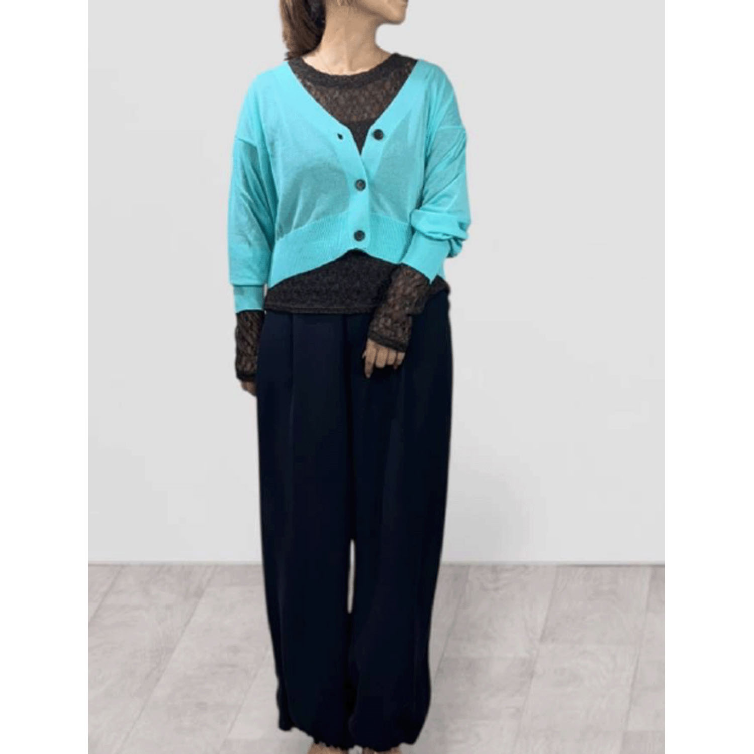 QTUME シアーニットクロップドカーデ - 画像11