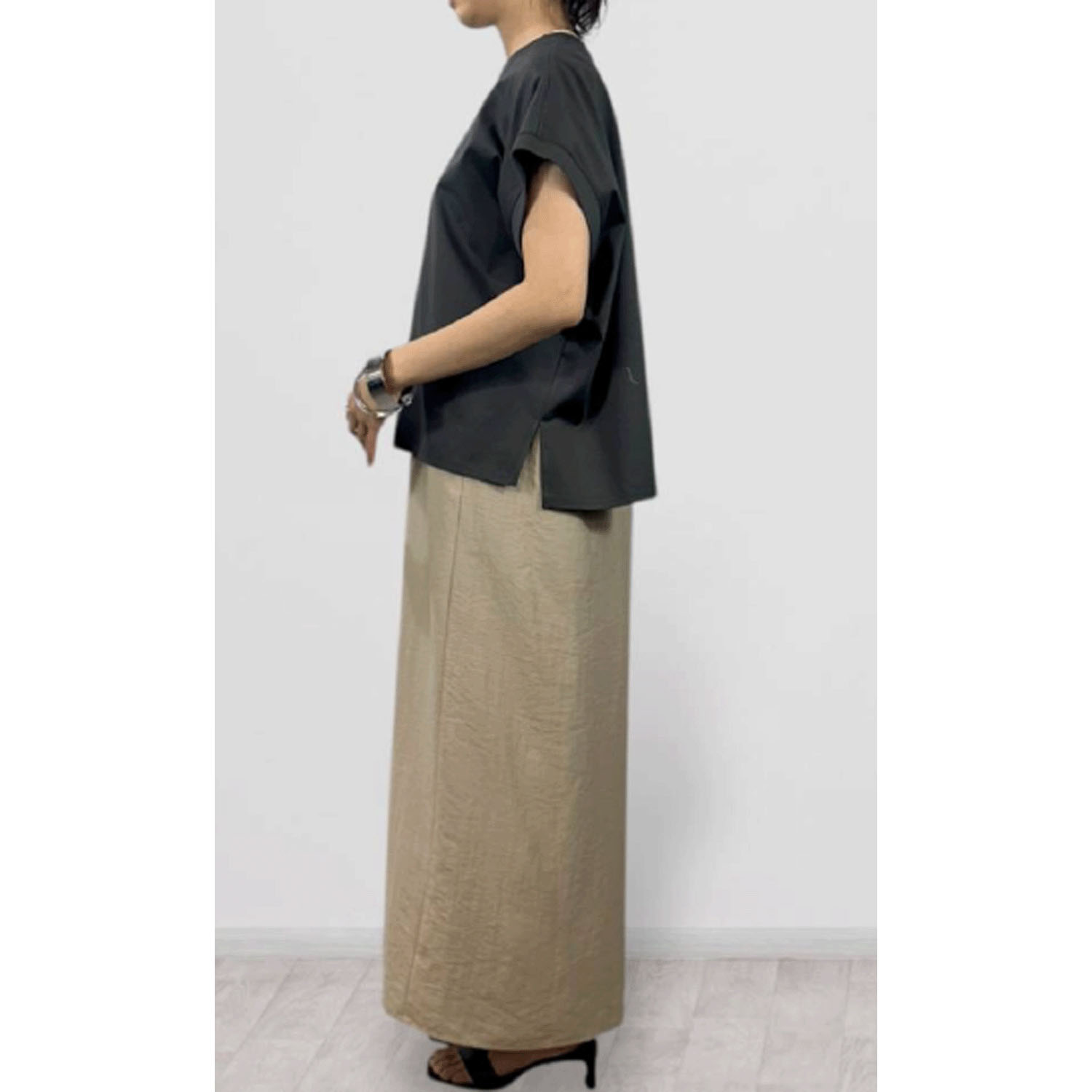 QTUME リラックスシルエットTシャツ - 画像4