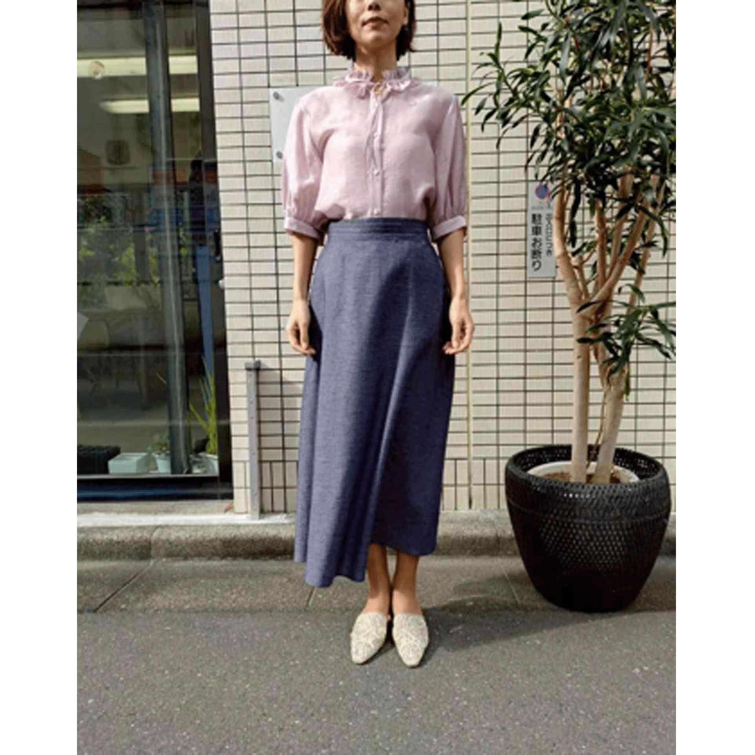 Doubleface Tokyo フリルネック前リボン半袖ブラウス - 画像4