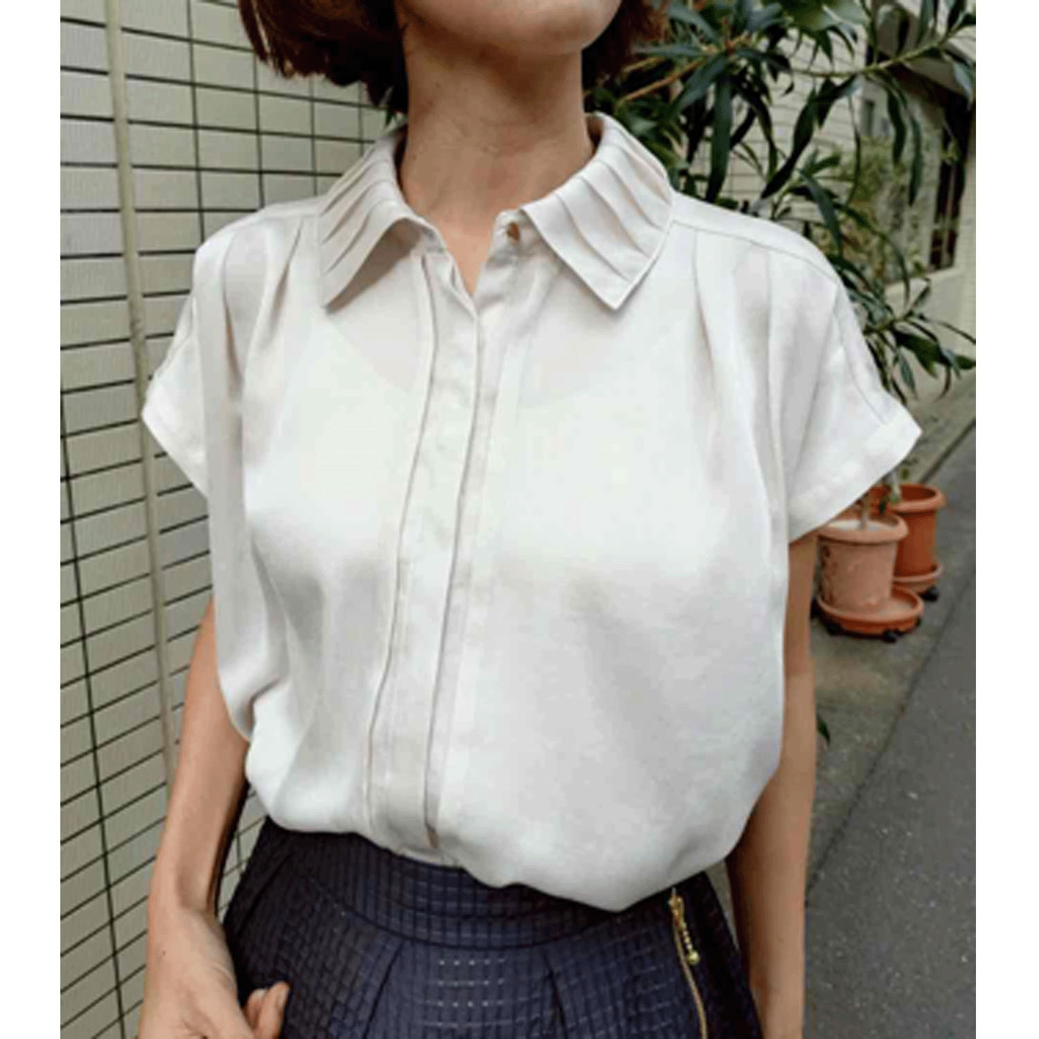 Doubleface Tokyo プリーツカラーフレンチスリーブブラウス - 画像2