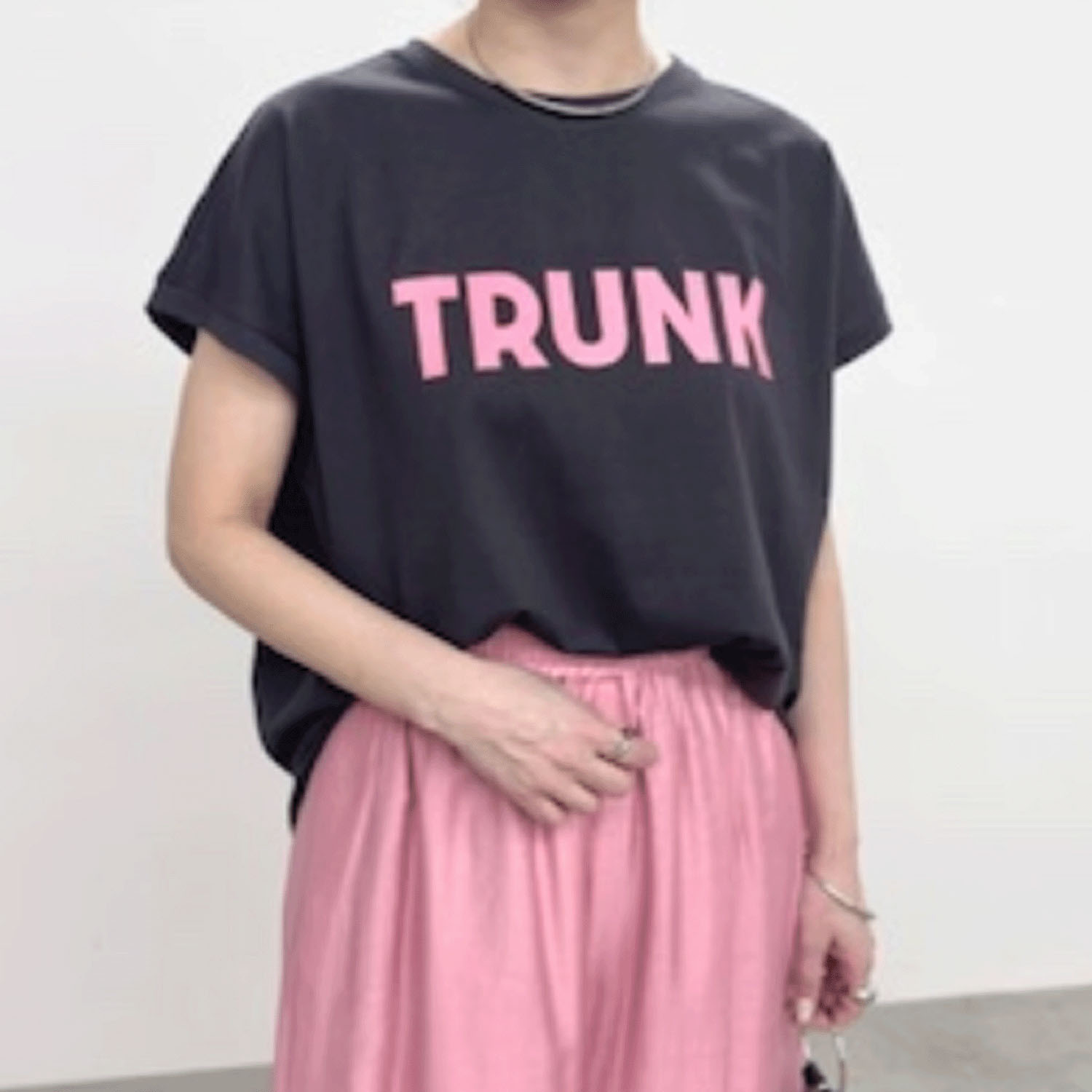 【Insta Live】NUS フレンチロゴTシャツ - 画像1