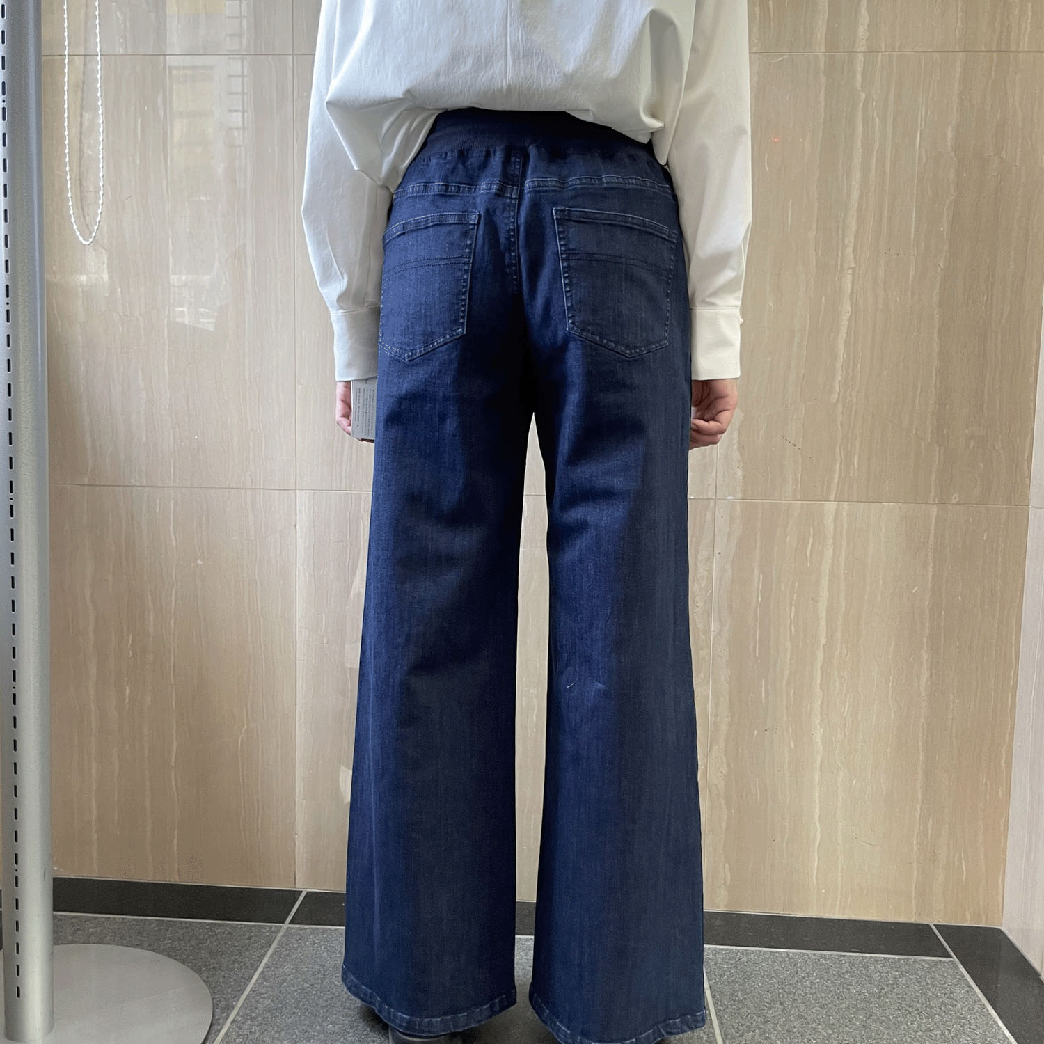 【Insta Live】一珠 KOKIA ワイドデニム脇テープパンツ - 画像4