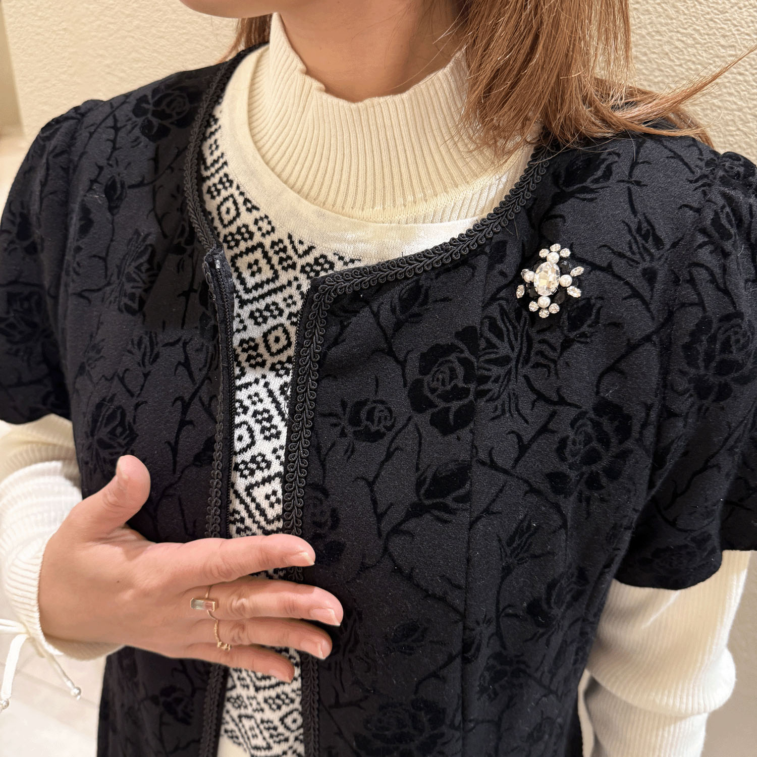 【Inata Live】Super Beauty フロッキープリント 半袖ワンピース - 画像2