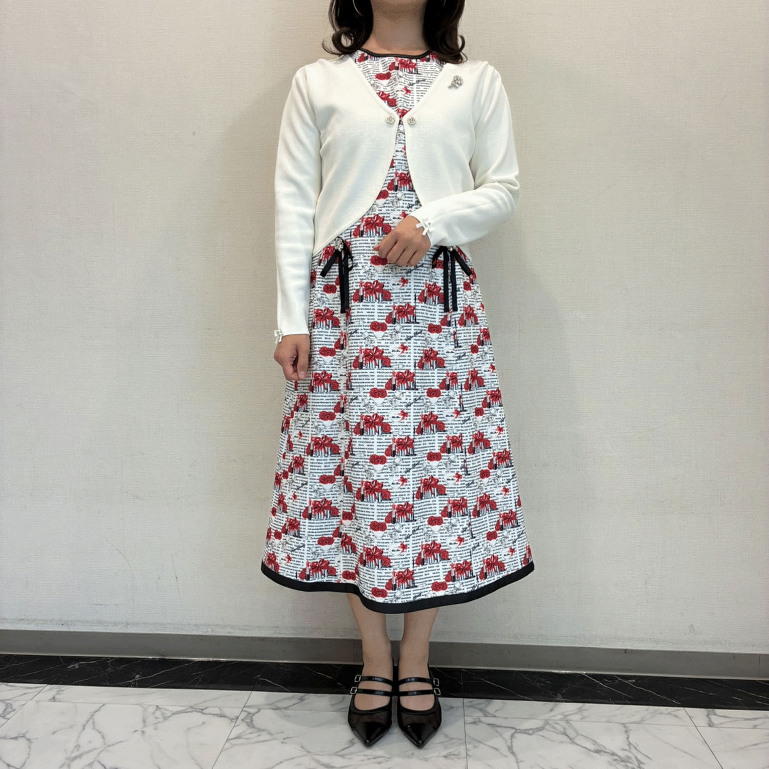 【Insta Live】Super Beauty ジュエルボタン付きクロップドカーディガン - 画像6