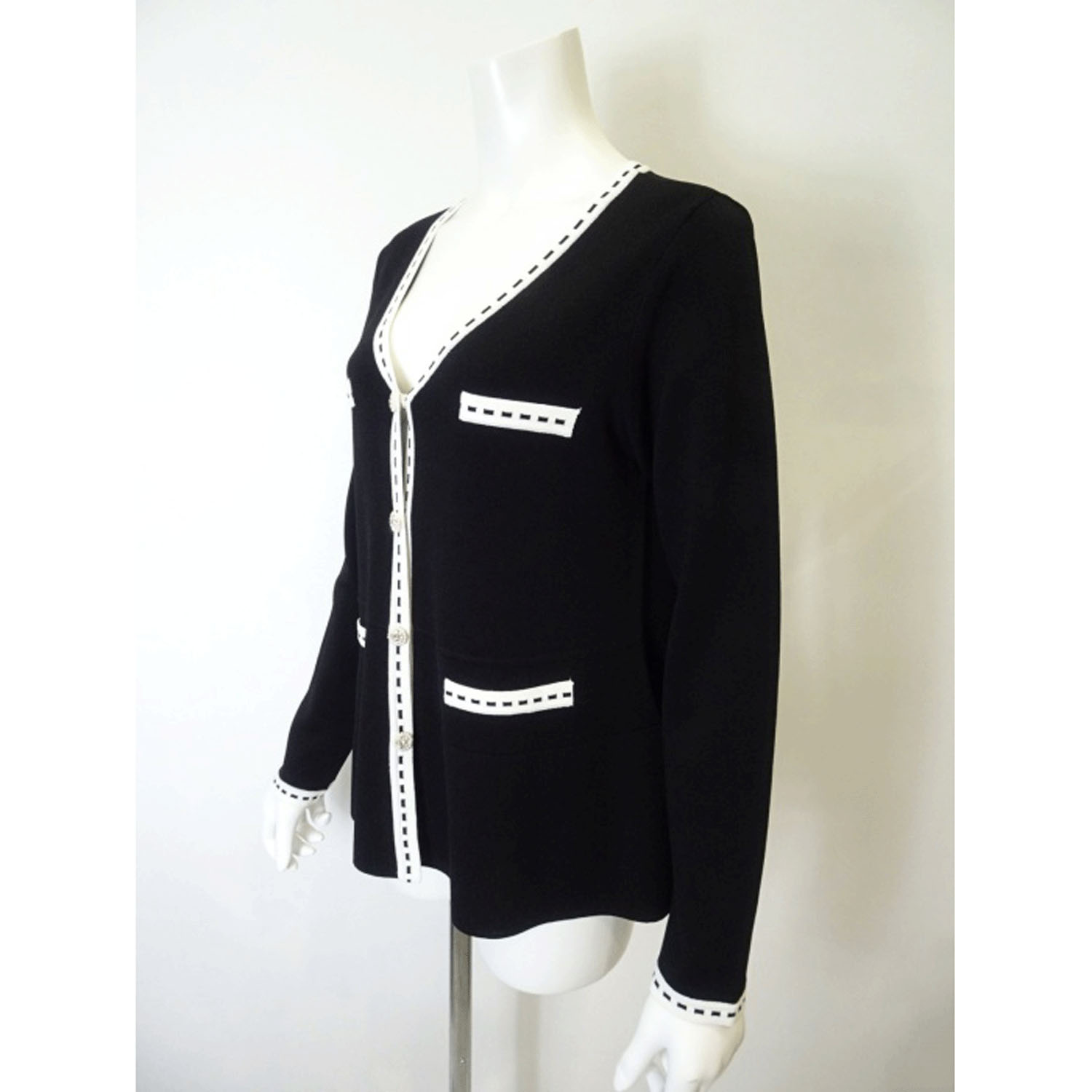 【Insta Live】Super Beauty ステッチ風トリムVネックカーディガン - 画像7