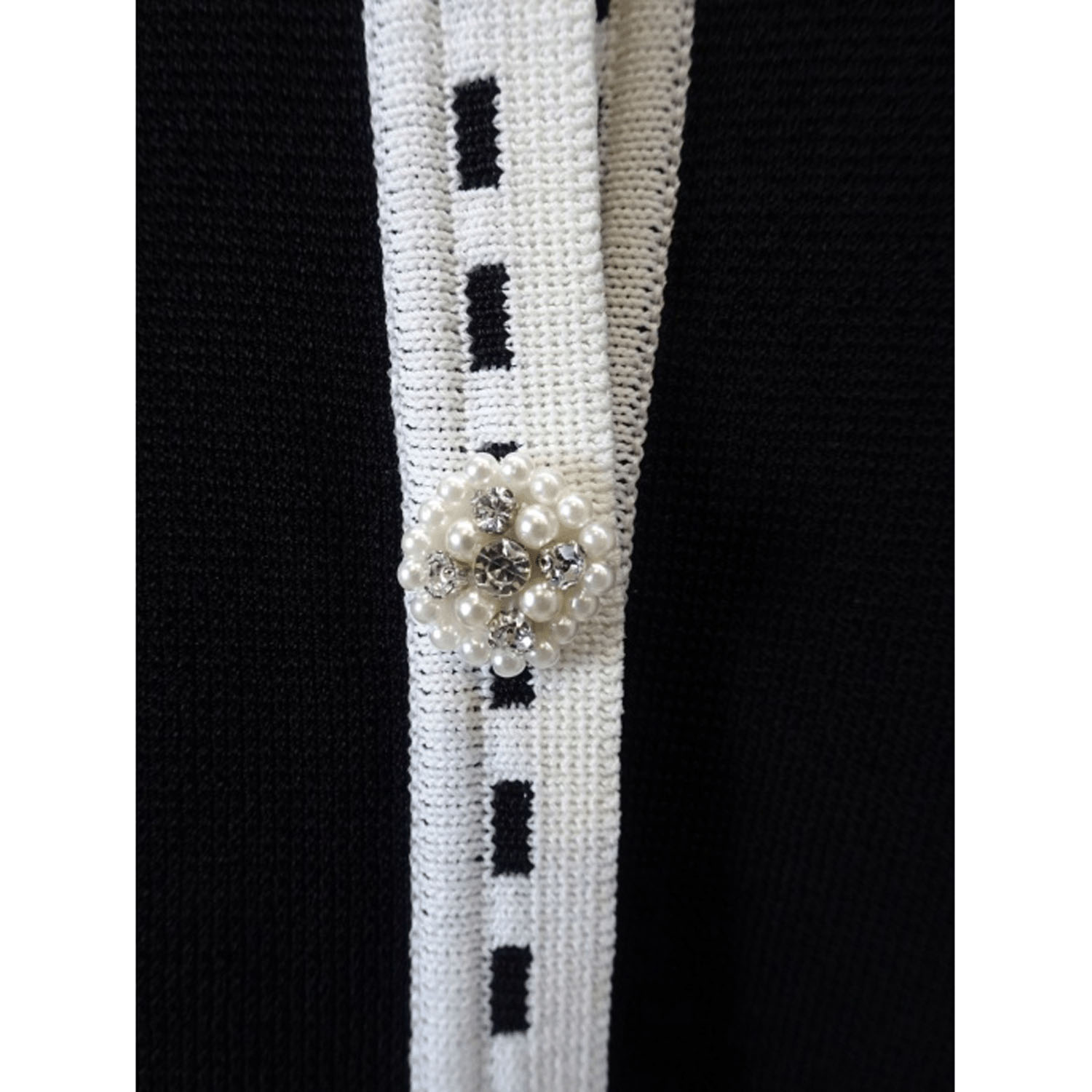 【Insta Live】Super Beauty ステッチ風トリムVネックカーディガン - 画像9