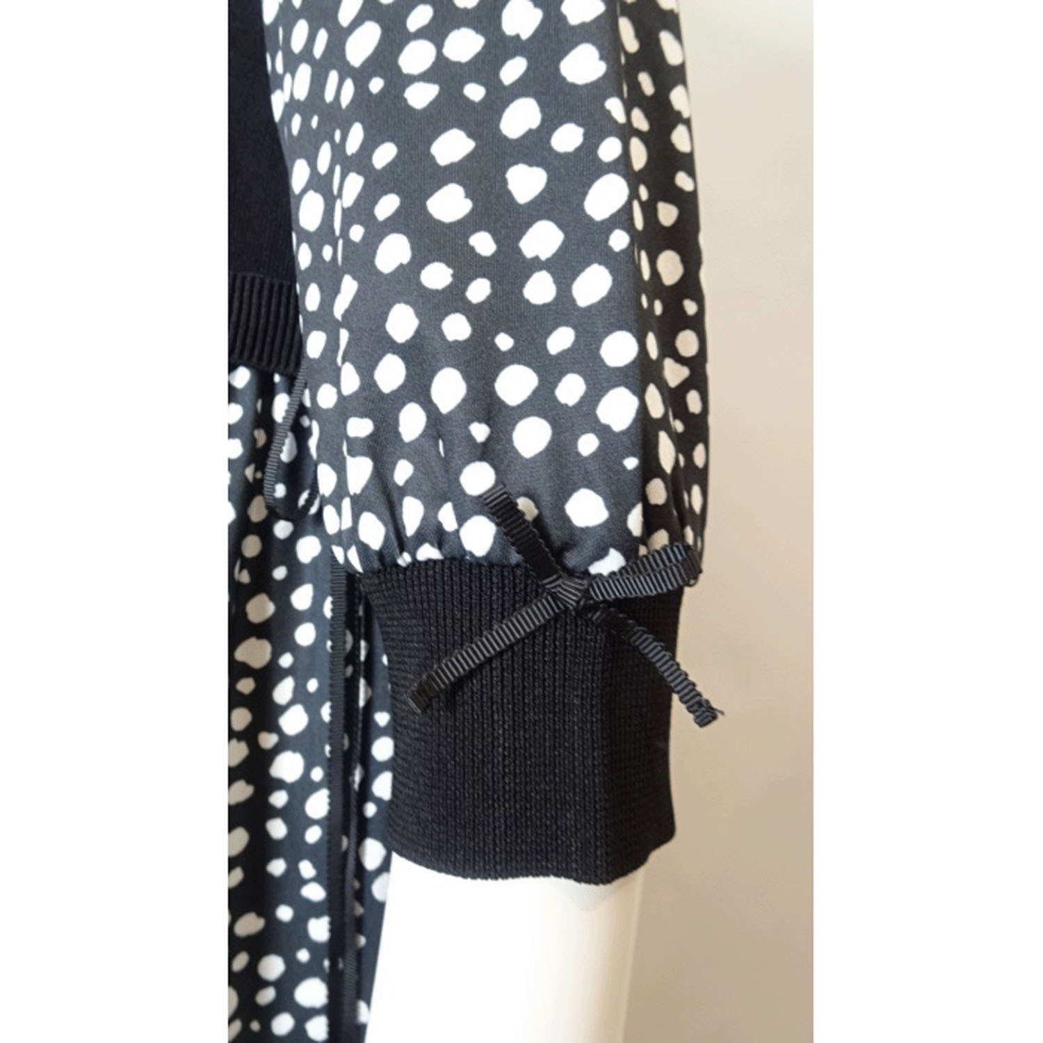 Super Beautyかぎ針花モチーフ使いニット×ドット柄切替ワンピース - 画像12