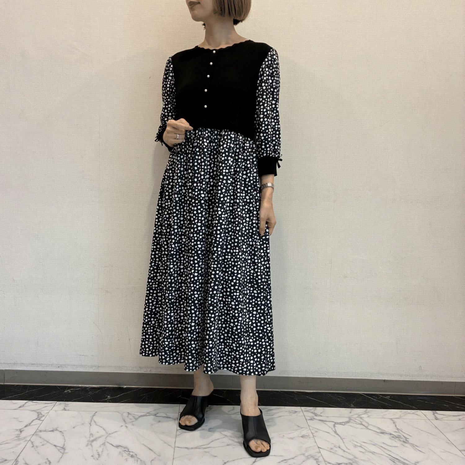 Super Beautyかぎ針花モチーフ使いニット×ドット柄切替ワンピース - 画像1