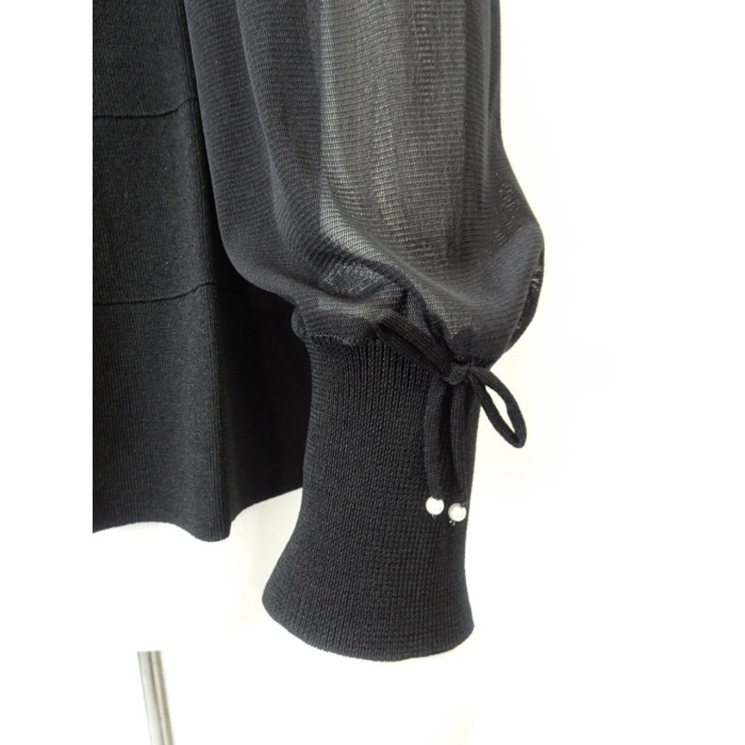 Super Beauty かぎ針花モチーフ付袖パワーネット素材セーター - 画像11