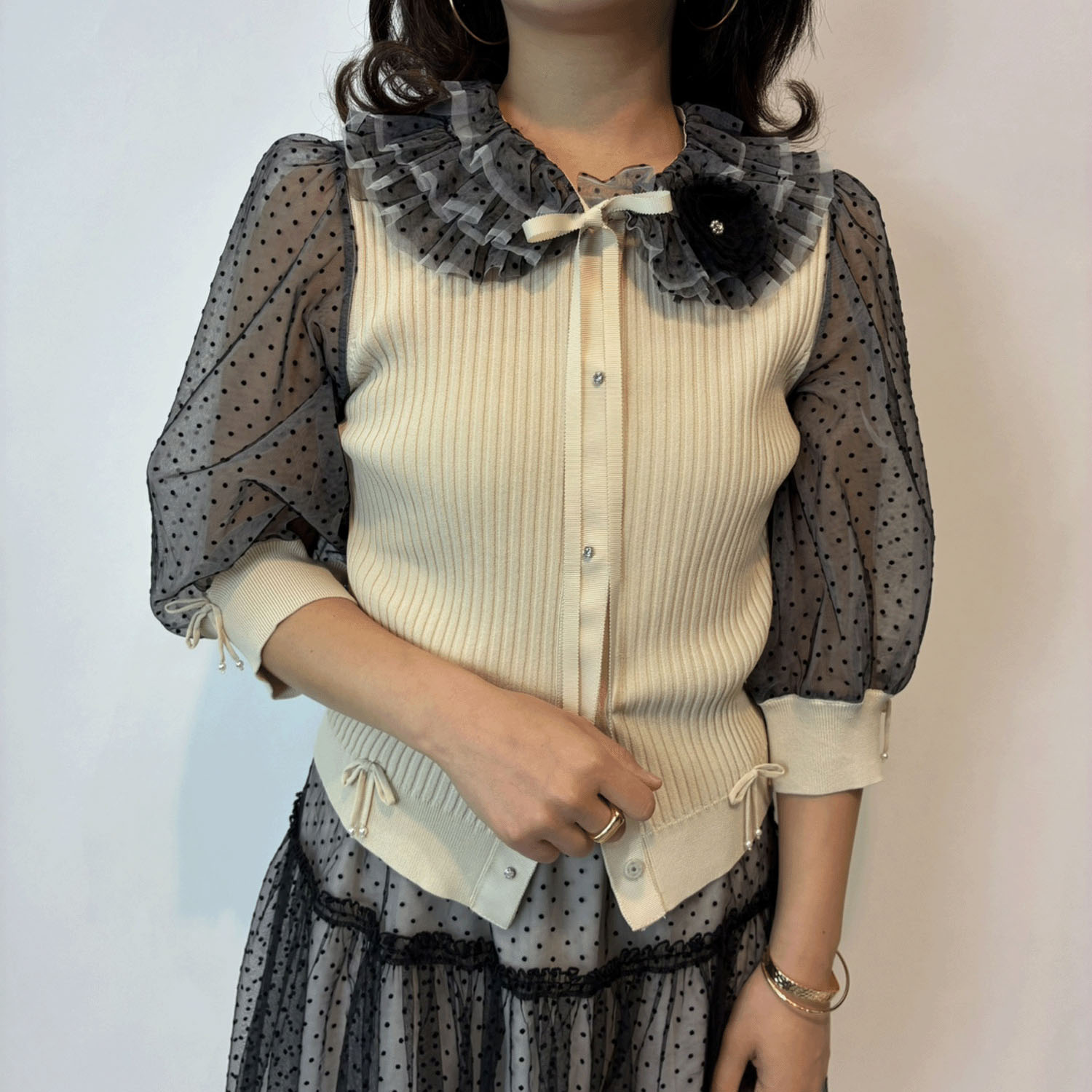 【3月中旬入荷予定】Super Beauty ドット柄袖＆衿のリブ編みニットカーディガン（衿着脱可） - 画像13