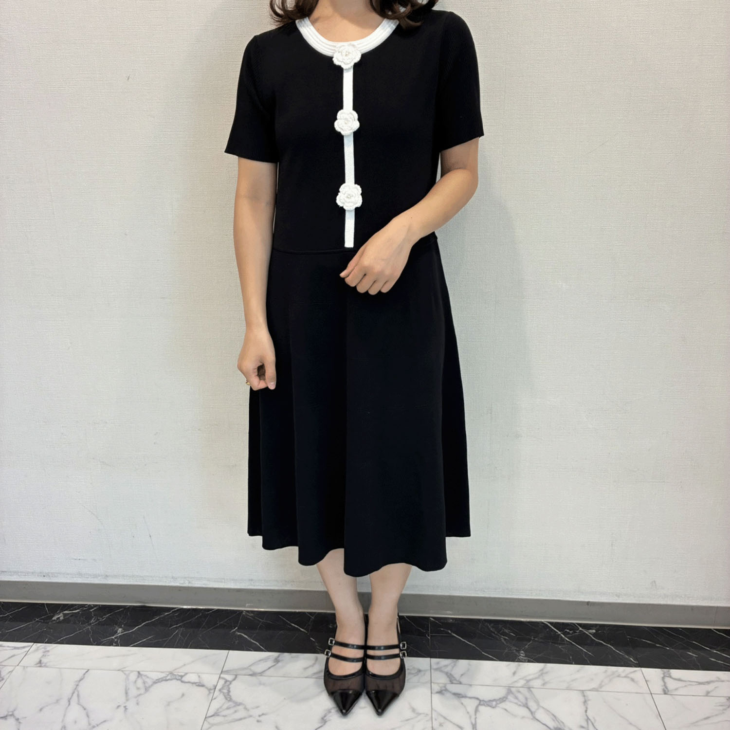 Super Beauty かぎ針花モチーフ付配色ニットワンピース - 画像4