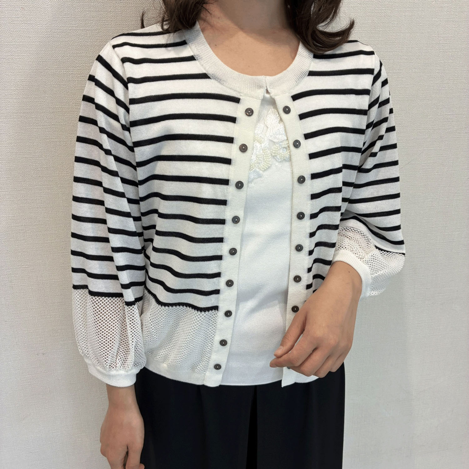 Super Beauty 袖バルーンデザインボーダー柄ニットカーディガン - 画像3
