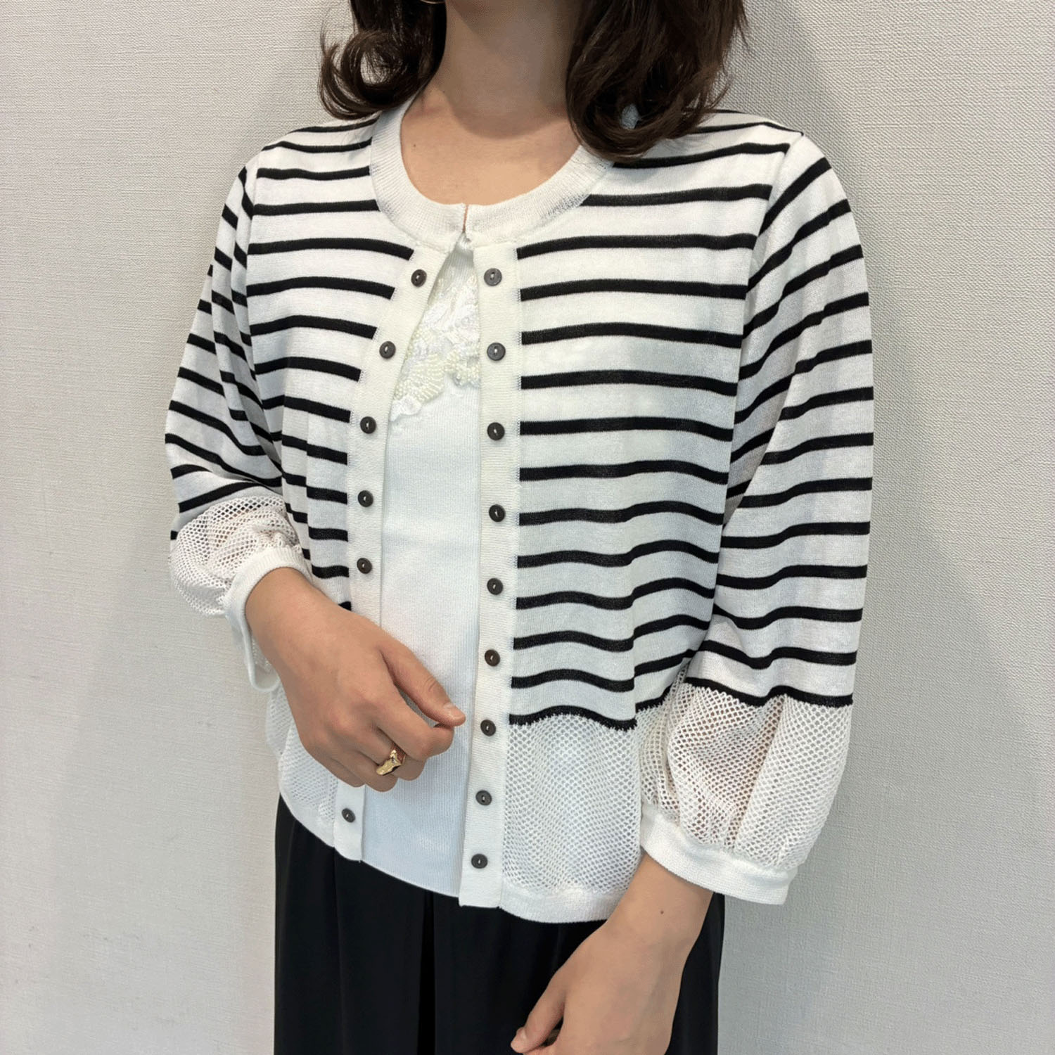 Super Beauty 袖バルーンデザインボーダー柄ニットカーディガン - 画像1