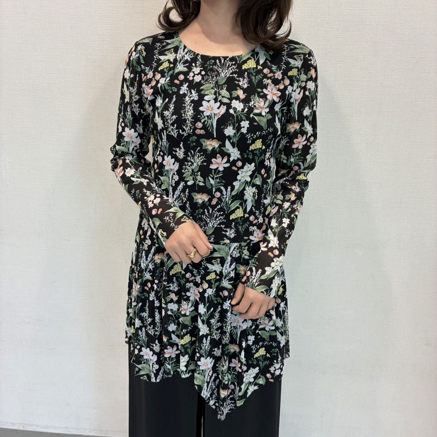 Super Beauty アシンメトリーヘム花柄プリントパワーネット素材チュニック - 画像1