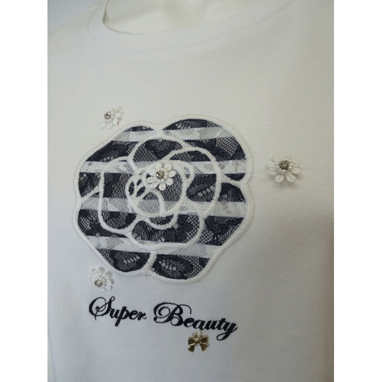 【3月下旬入荷予定】Super Beauty 胸元花刺しゅう袖ボーダー柄フリルTシャツ - 画像12