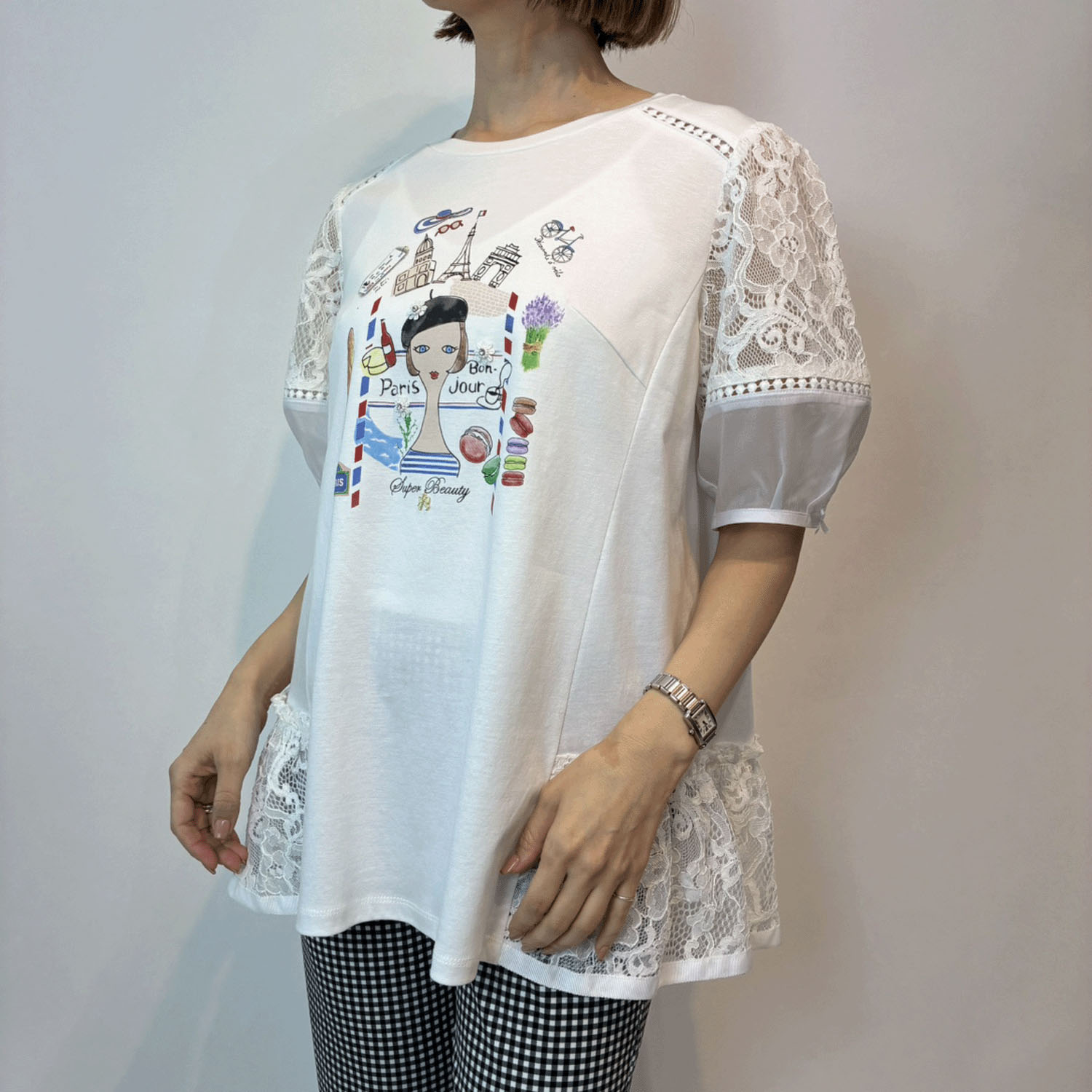【4月中旬入荷予定】Super Beauty 胸元Parisモチーフプリント レース切替×パフ袖ロングTシャツ - 画像5