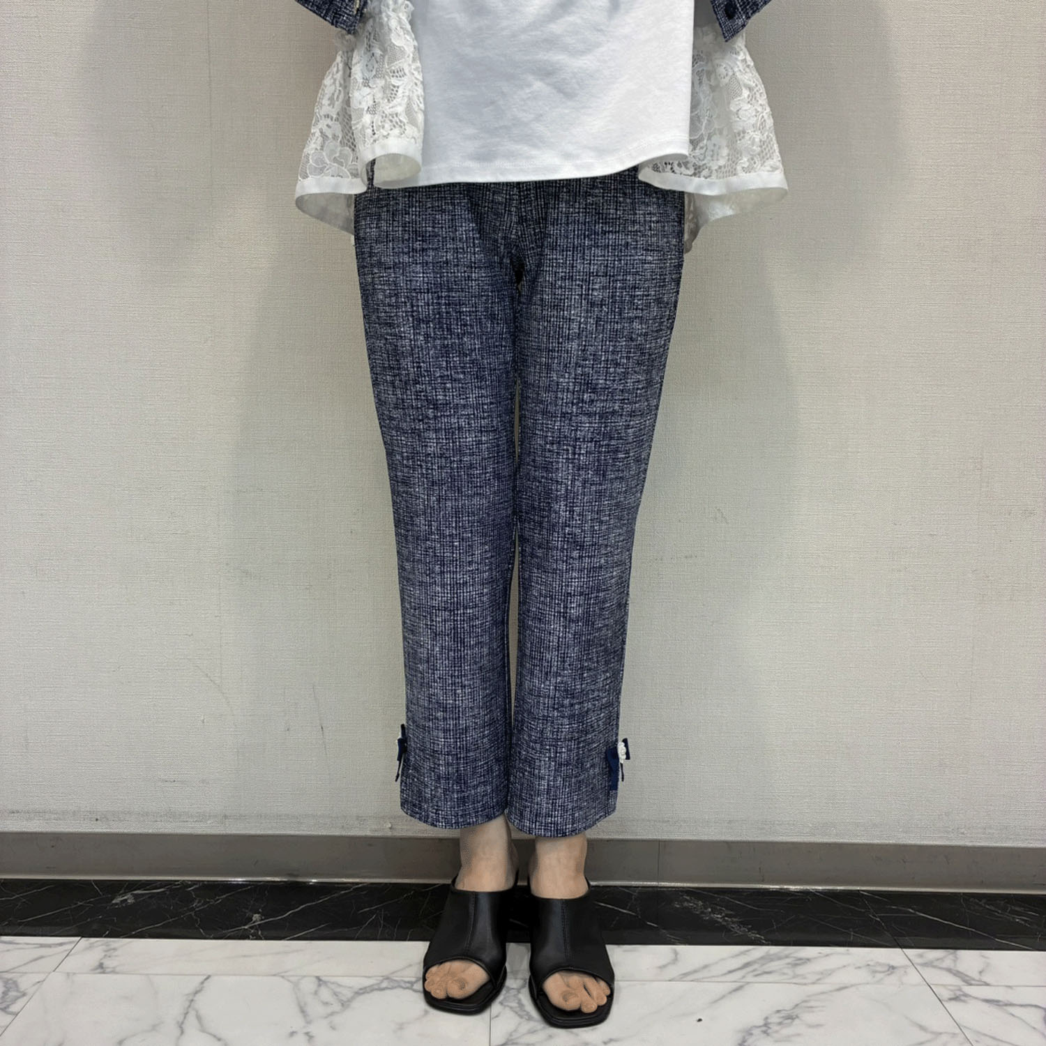 Super Beauty リボン×花モチーフ付サイドスリットチェック柄パンツ - 画像1