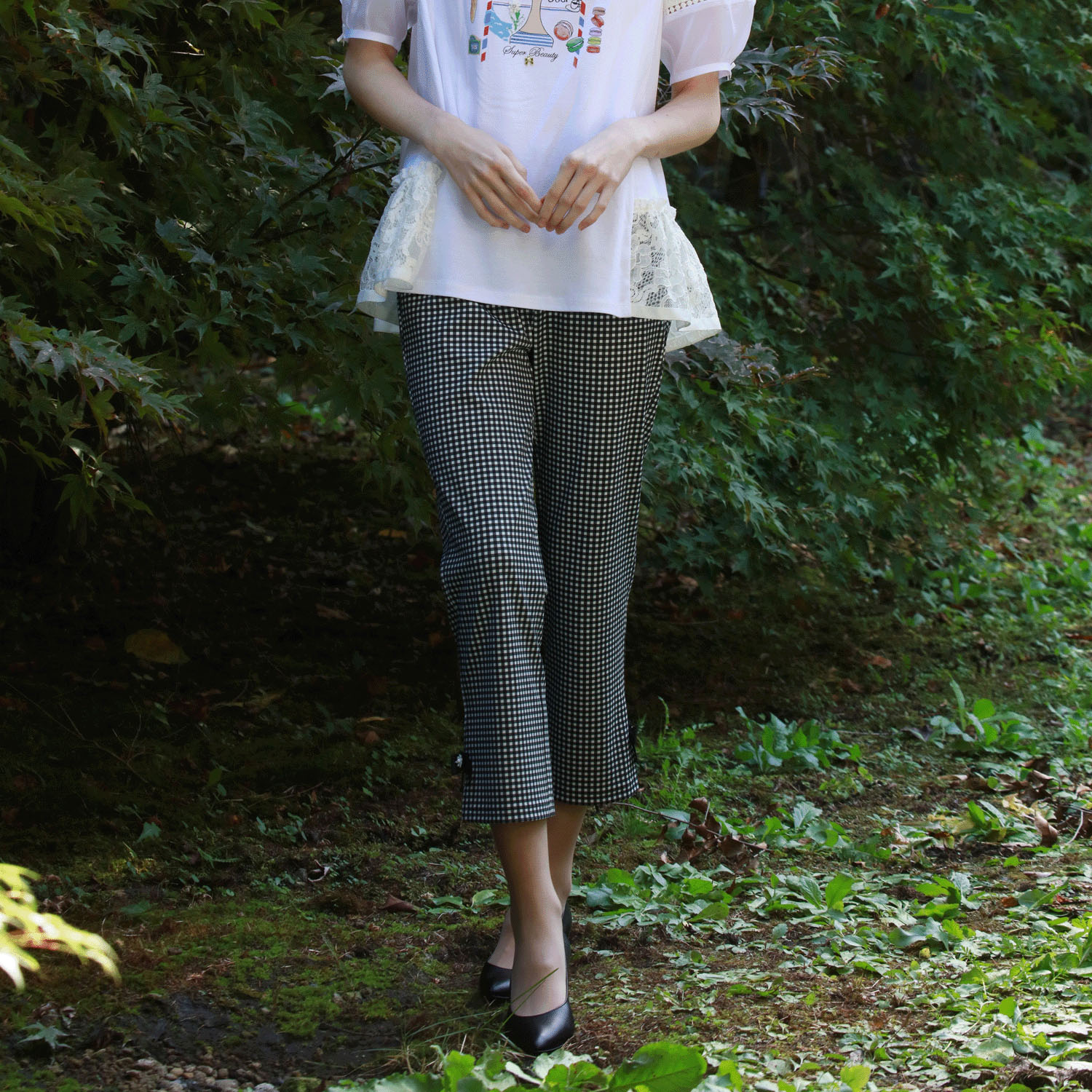 【4月中旬入荷予定】Super Beauty リボン×花モチーフ付サイドスリットギンガムチェック素材パンツ - 画像1