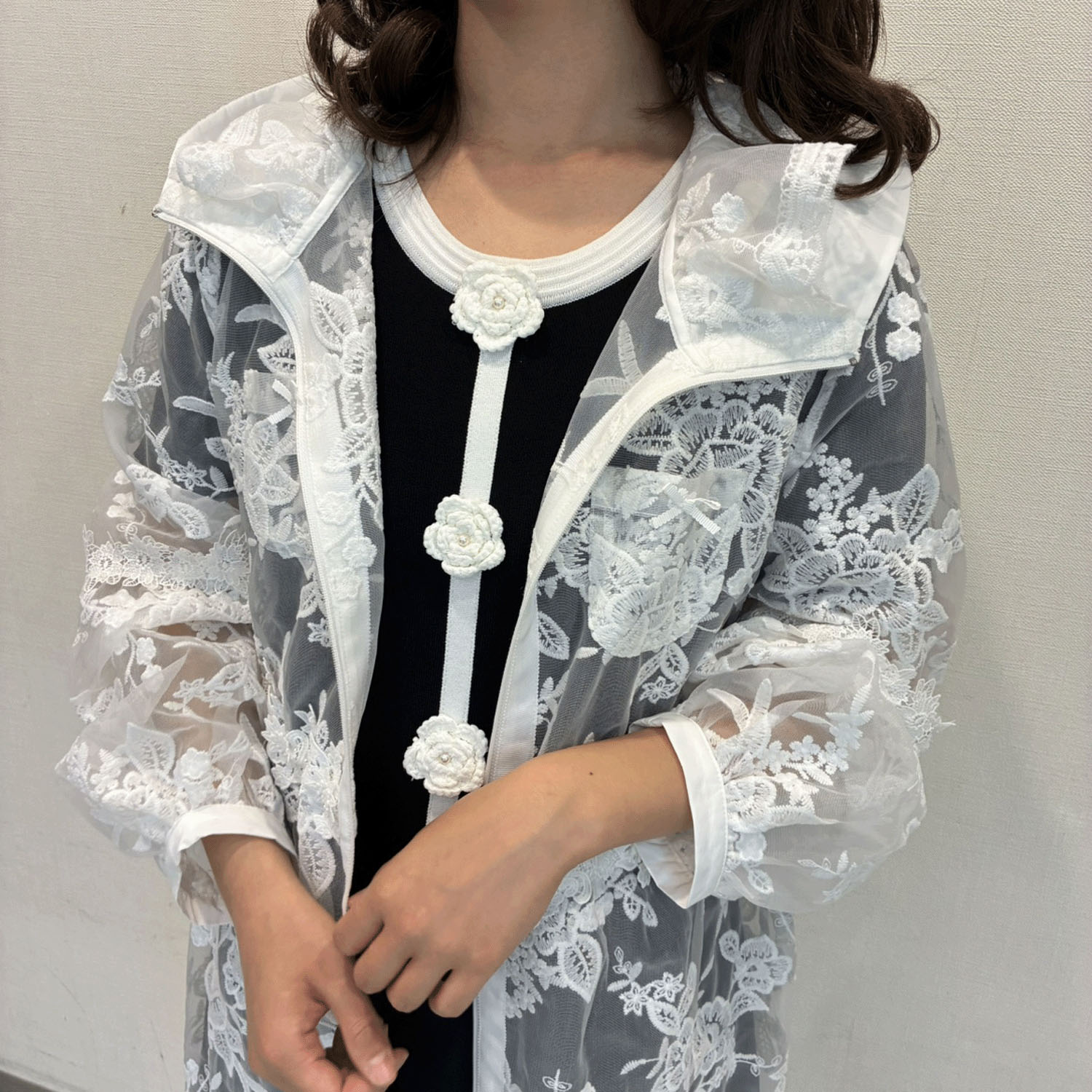 Super Beauty 花レース×刺しゅう透かし素材コート - 画像9