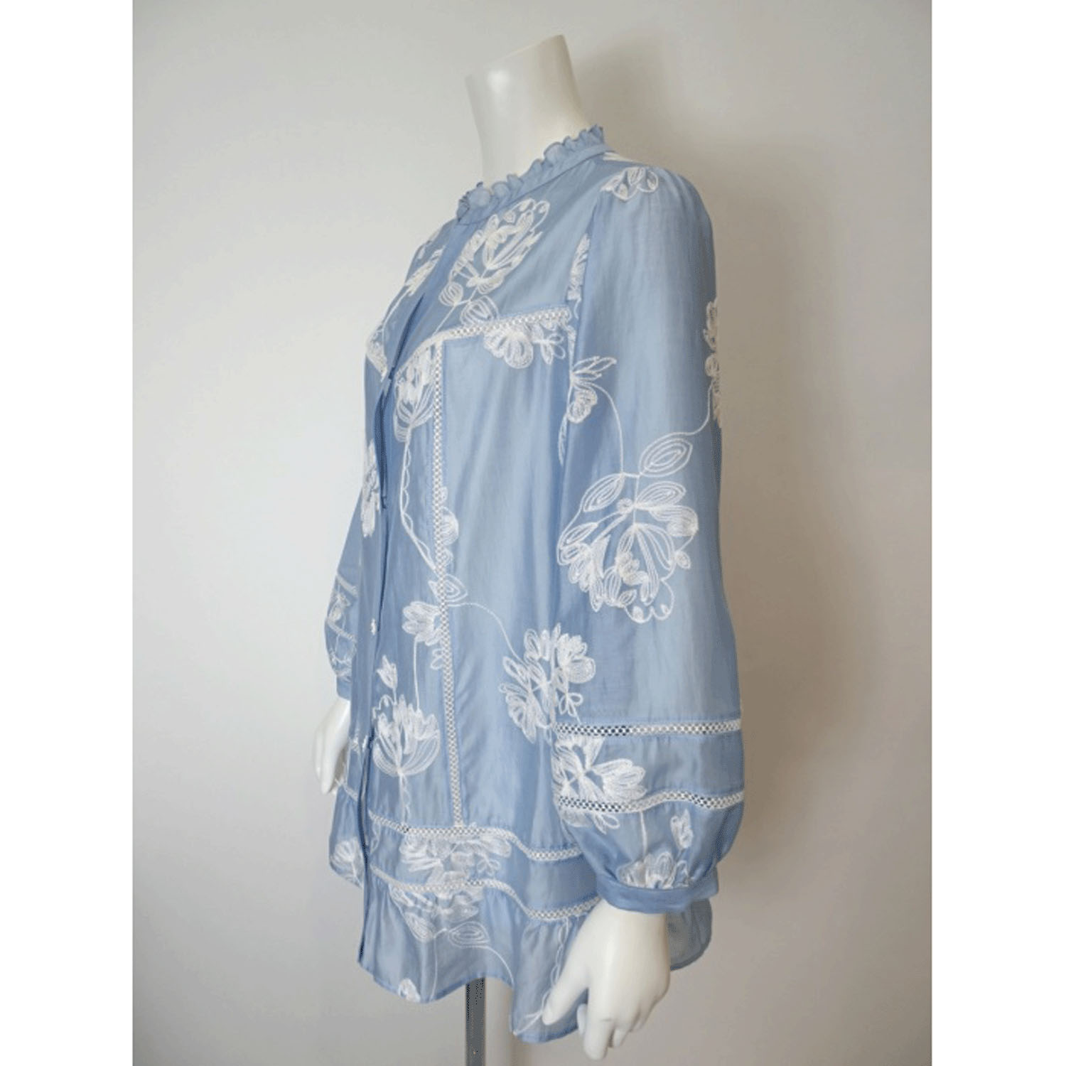 Super Beauty 花刺しゅう入り パフ袖ブラウス - 画像7