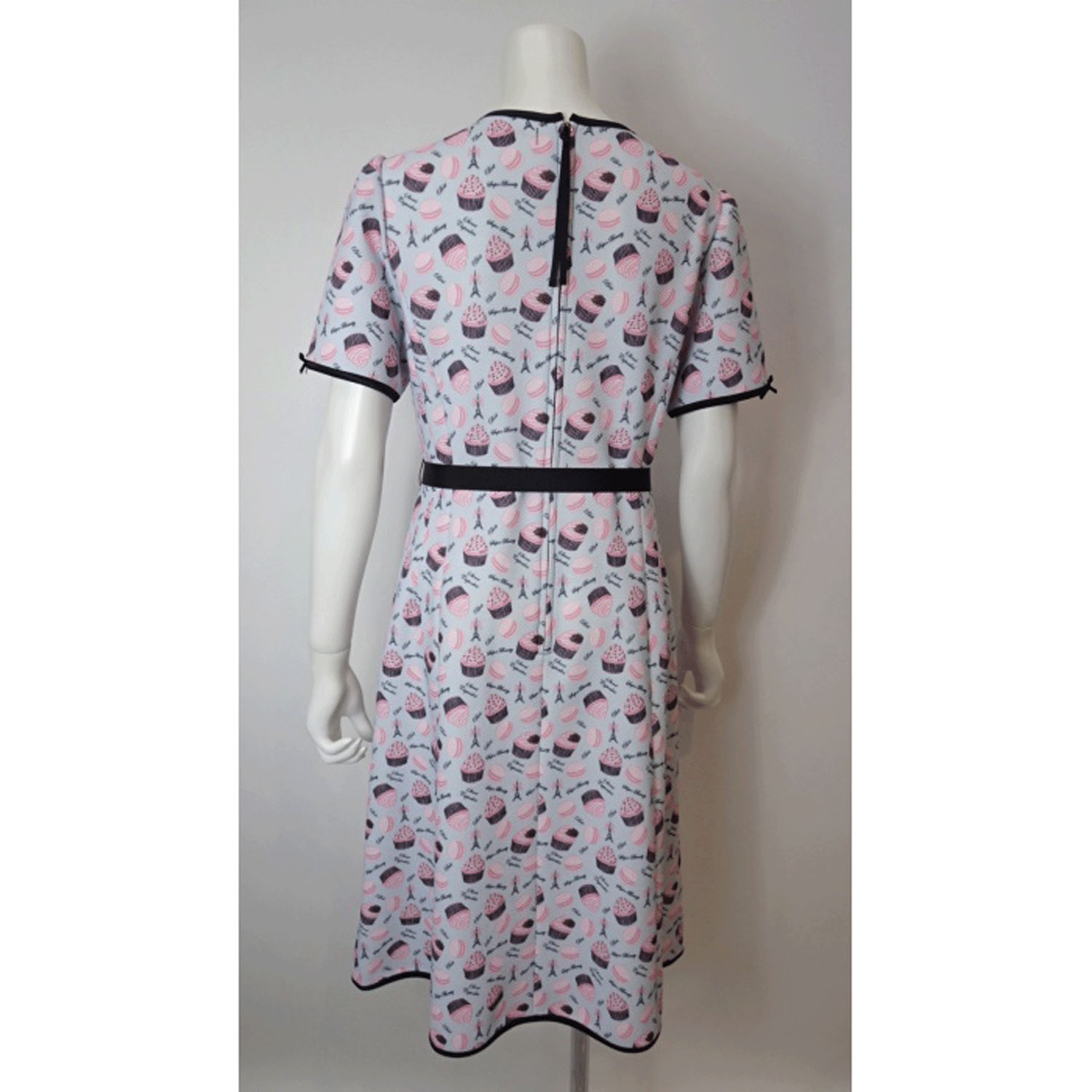 【Insta Live】Super Beauty エッフェル塔モチーフ付スイーツ柄プリント半袖ワンピース - 画像11