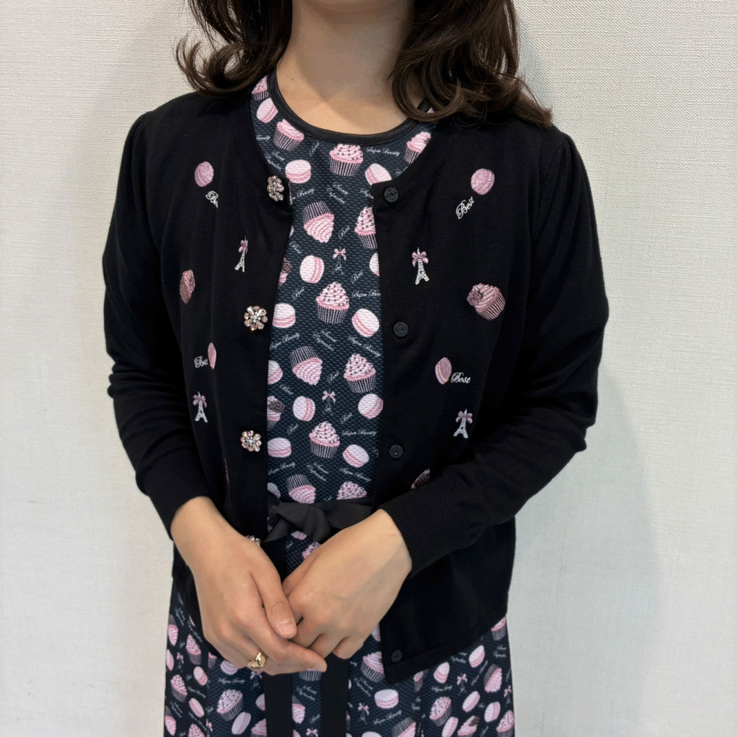 【Insta Live】Super Beauty エッフェル塔モチーフ付スイーツ柄プリント半袖ワンピース - 画像22