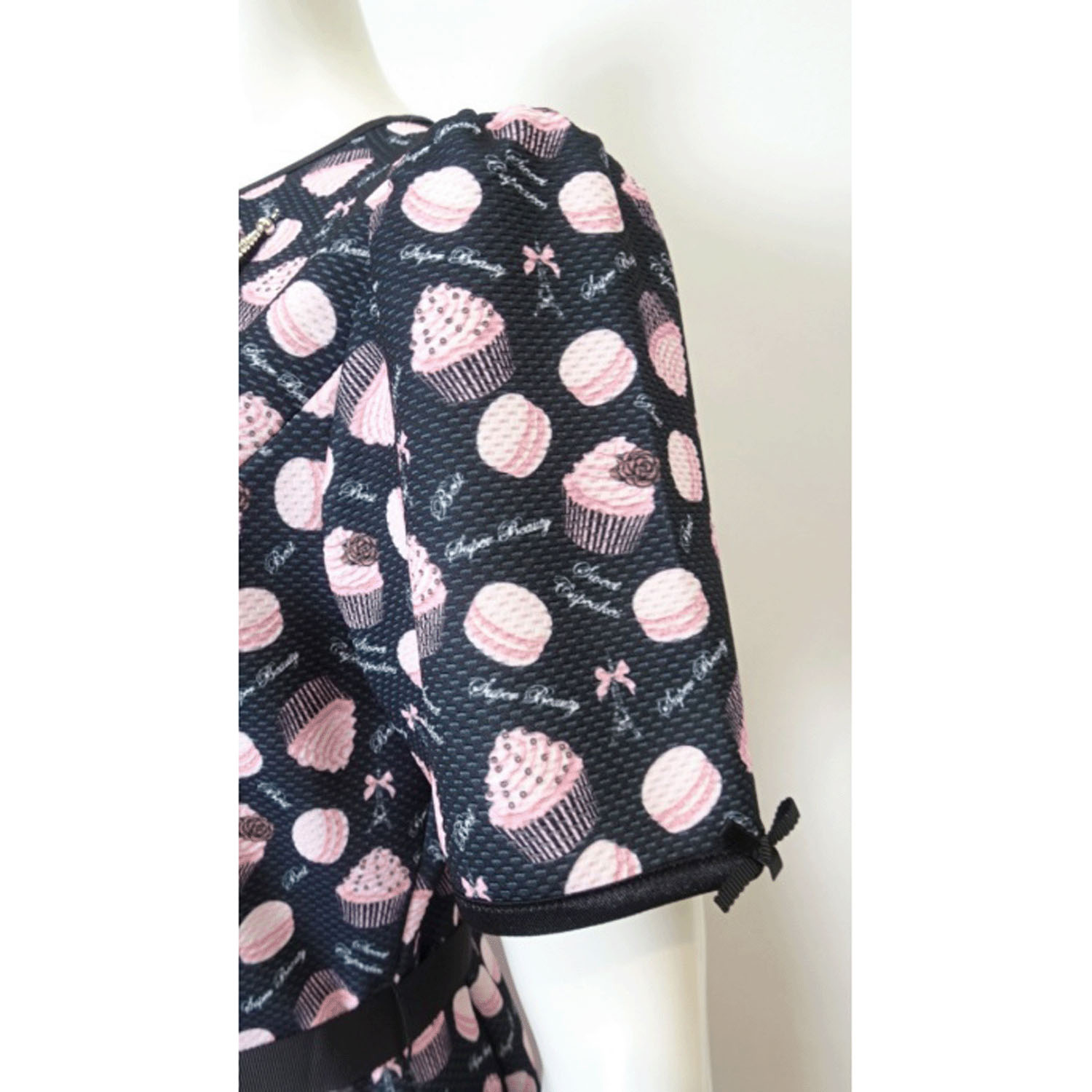 【Insta Live】Super Beauty エッフェル塔モチーフ付スイーツ柄プリント半袖ワンピース - 画像26