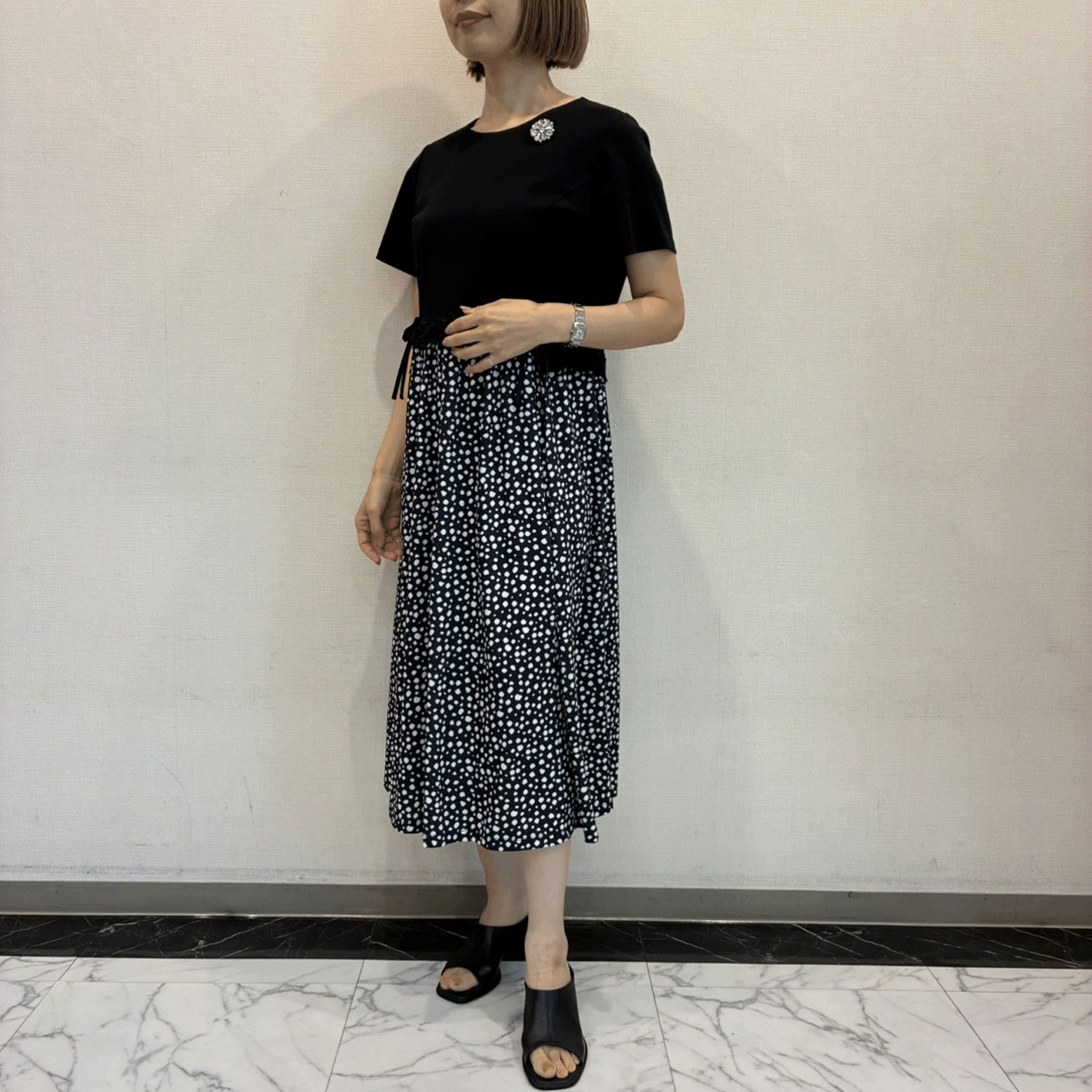 【4月初旬入荷予定】Super Beauty ウェストレース使い水玉切替ワンピース - 画像3